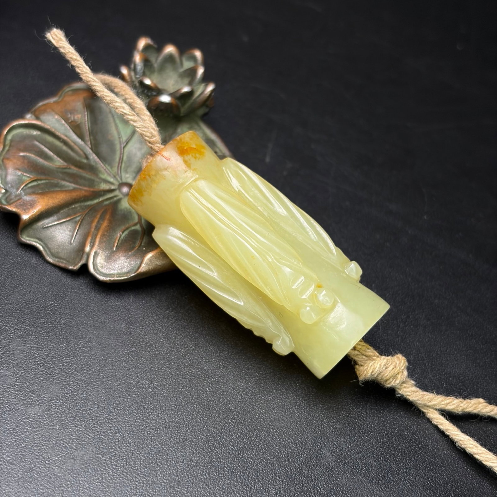 An Exquisite White Jade Cicada Pattern Pendant - 4