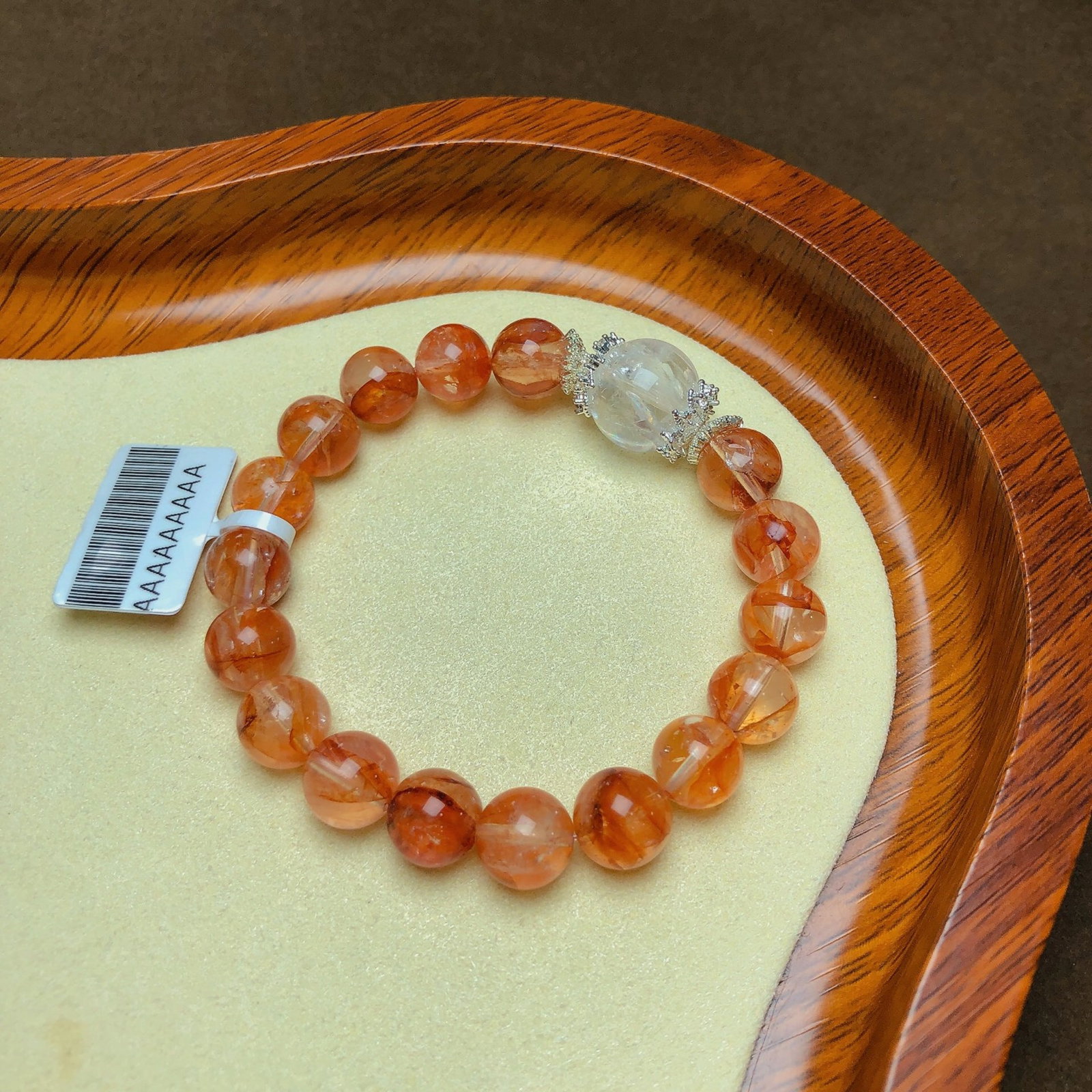 An Exquisite Crystal Bracelet: An Exquisite Crystal Bracelet,Size:0.4in,0.5in,Weight:26.7g 水晶手串