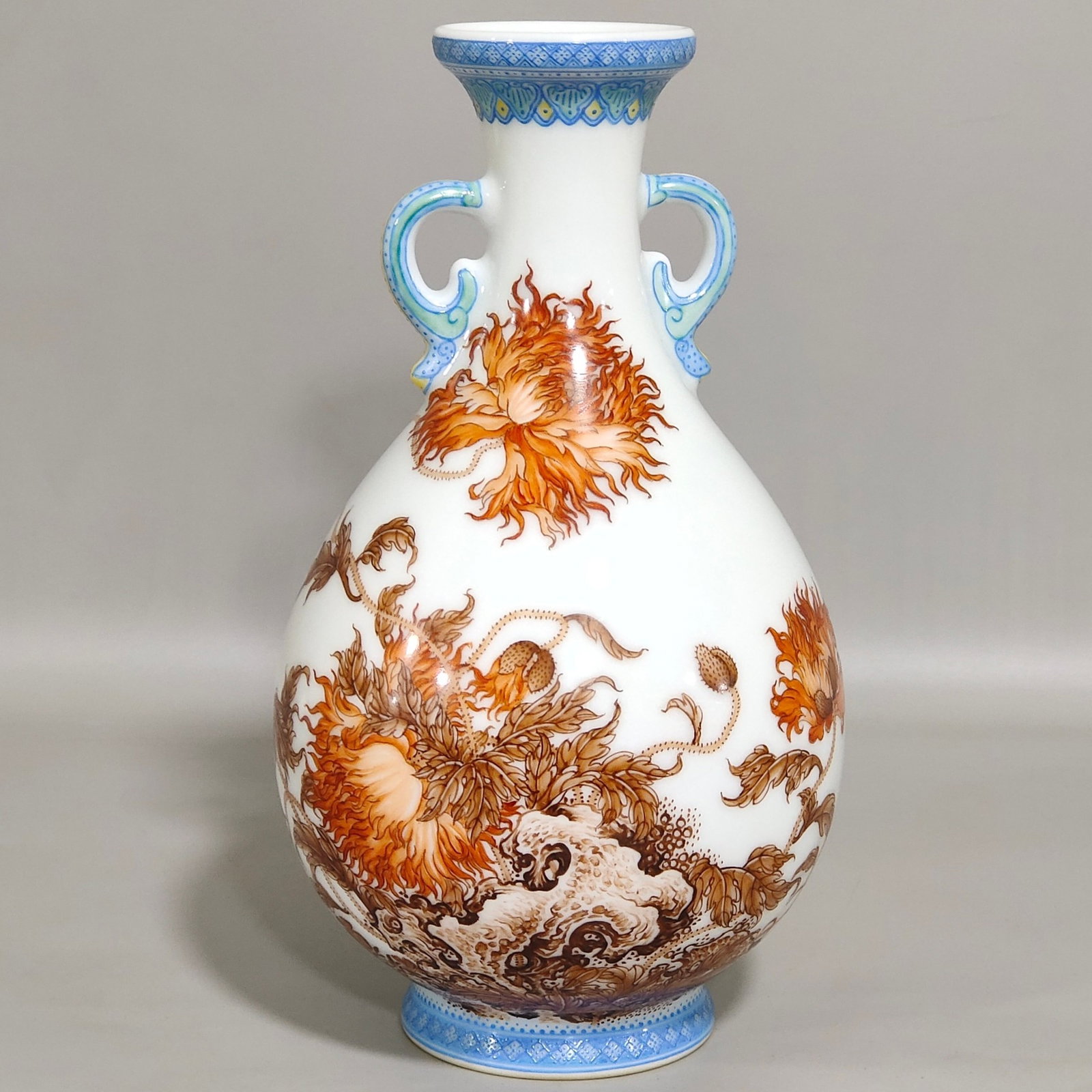 An Exquisite Ink Color Iron-Red Flower Pattern Double-Ears Vase,With Poem: An Exquisite Ink Color Iron-Red Flower Pattern Double-Ears Vase,With Poem,Qing Dynasty,China,Yongzheng Four-character Mark,Size:6.8inx3.7in 墨彩矾红釉花卉 
