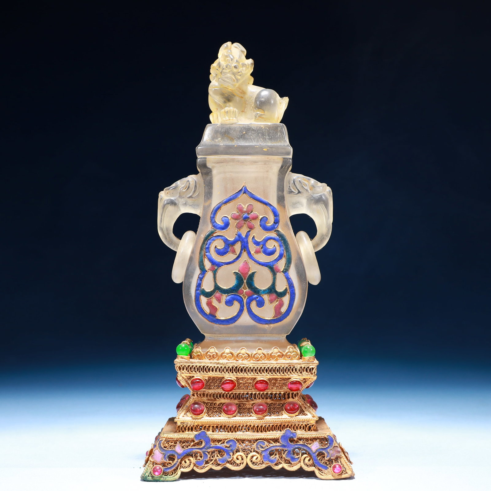 An Exquisite Agate Inlaid Filigree and Gilding Flower Pattern Elephant-Ears Vase,Inlaid Gems: An Exquisite Agate Inlaid Filigree and Gilding Flower Pattern Elephant-Ears Vase,Inlaid Gems,Qing Dynasty,China,Qianlong Four-character Mark,Size:4.7inx3.5inx10.2in,Weight:900g 玛瑙嵌