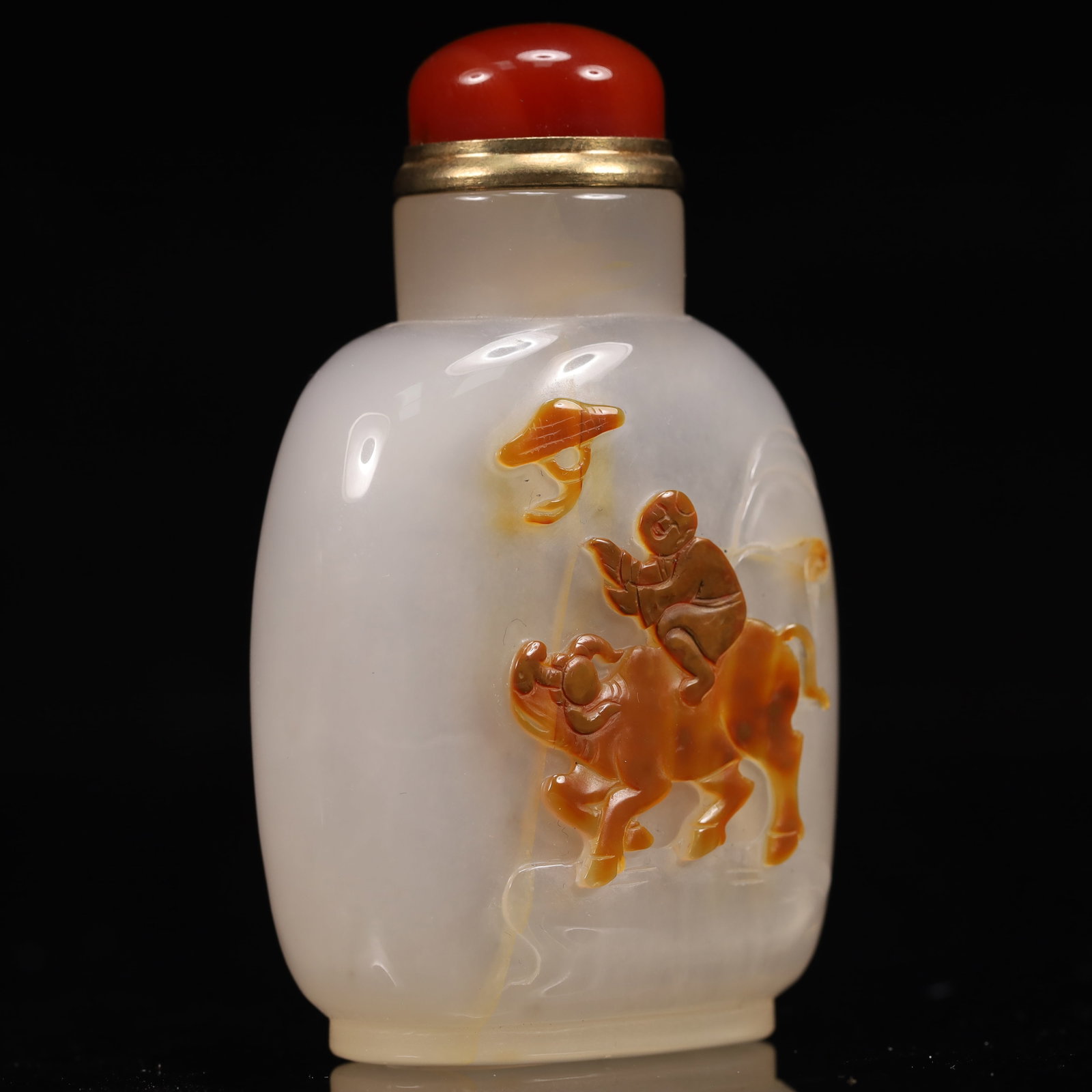 An Exquisite Agate Figure and Buffalo Pattern Snuff Bottle - 3
