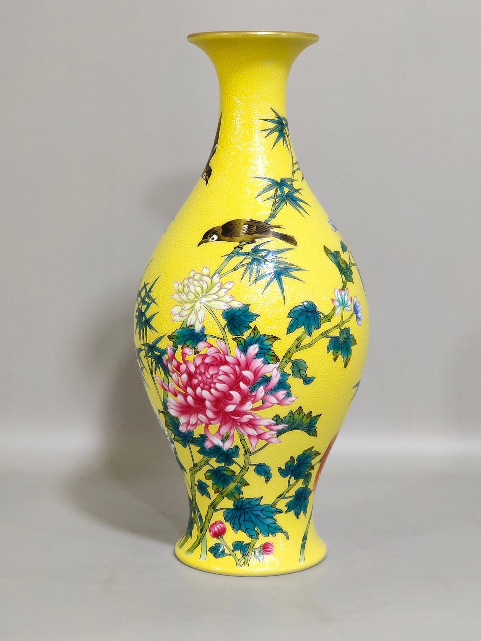 An Exquisite Yellow Glazed Famille-Rose Painted Gold Flower and Bird Pattern Vase,With Poem: An Exquisite Yellow Glazed Famille-Rose Painted Gold Flower and Bird Pattern Vase,With Poem,Qing Dynasty,China,Yongzheng Six-character Mark,Size:8.7inx3.9in 黄釉粉彩描