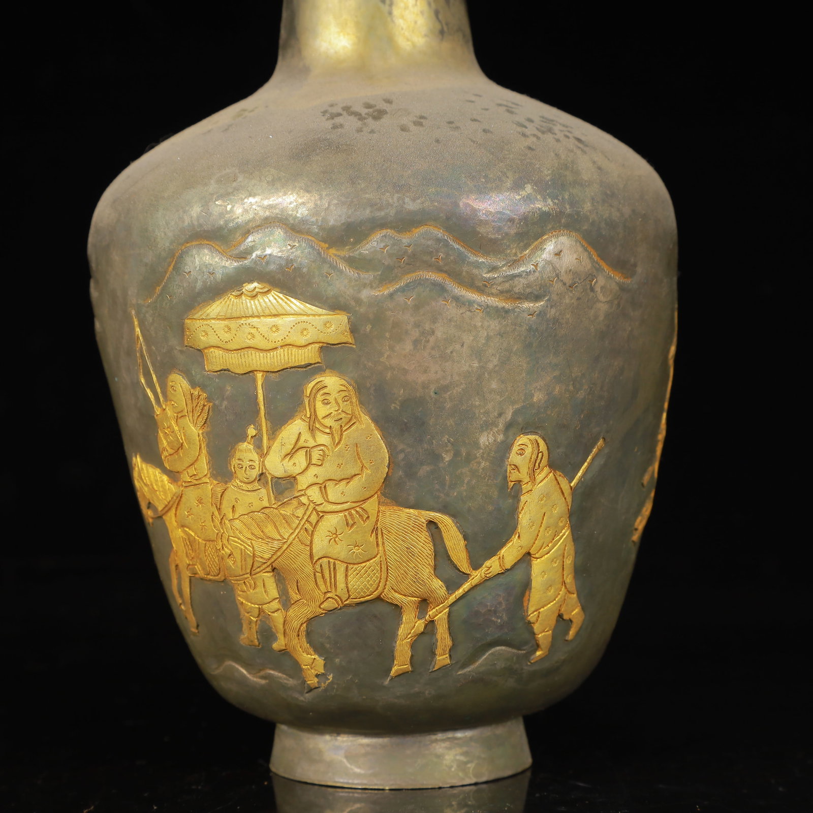 An Exquisite Gilt Silver Figure Pattern Vase - 11