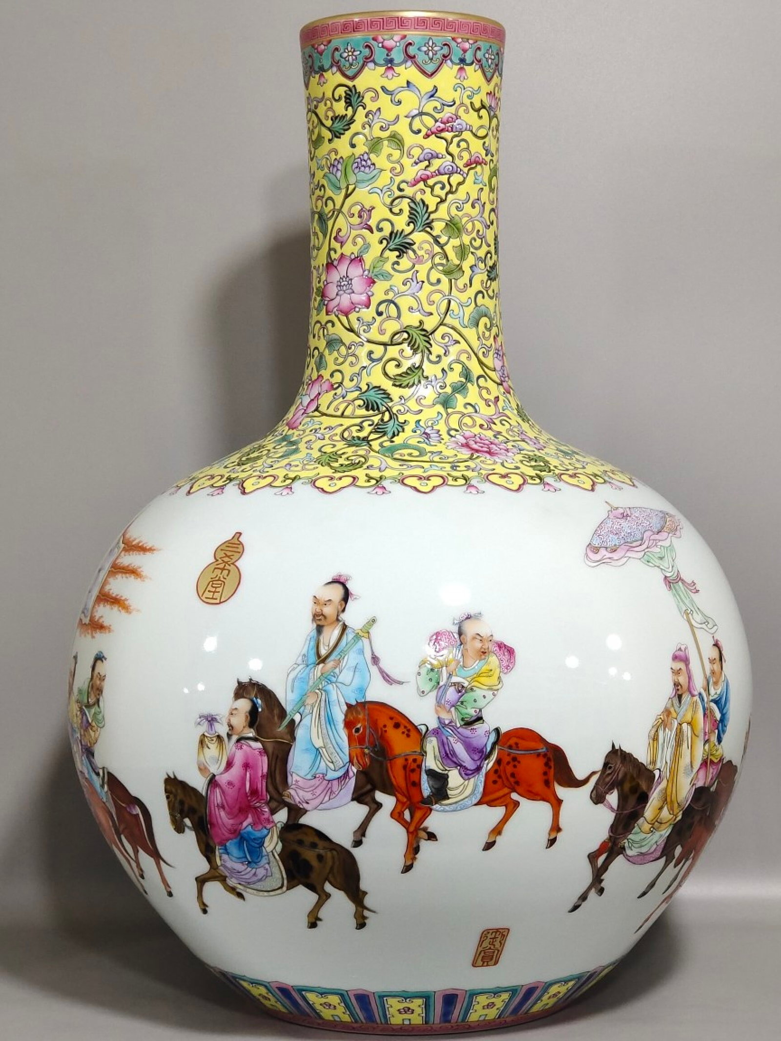 A Huge Yellow Ground Famille-Rose Figure Riding Horse Pattern Vase,With Poem: A Huge Yellow Ground Famille-Rose Figure Riding Horse Pattern Vase,With Poem,Qing Dynasty,China,Qianlong Six-character Mark,Size:18.5inx12.6in 黄地粉彩人物骑&