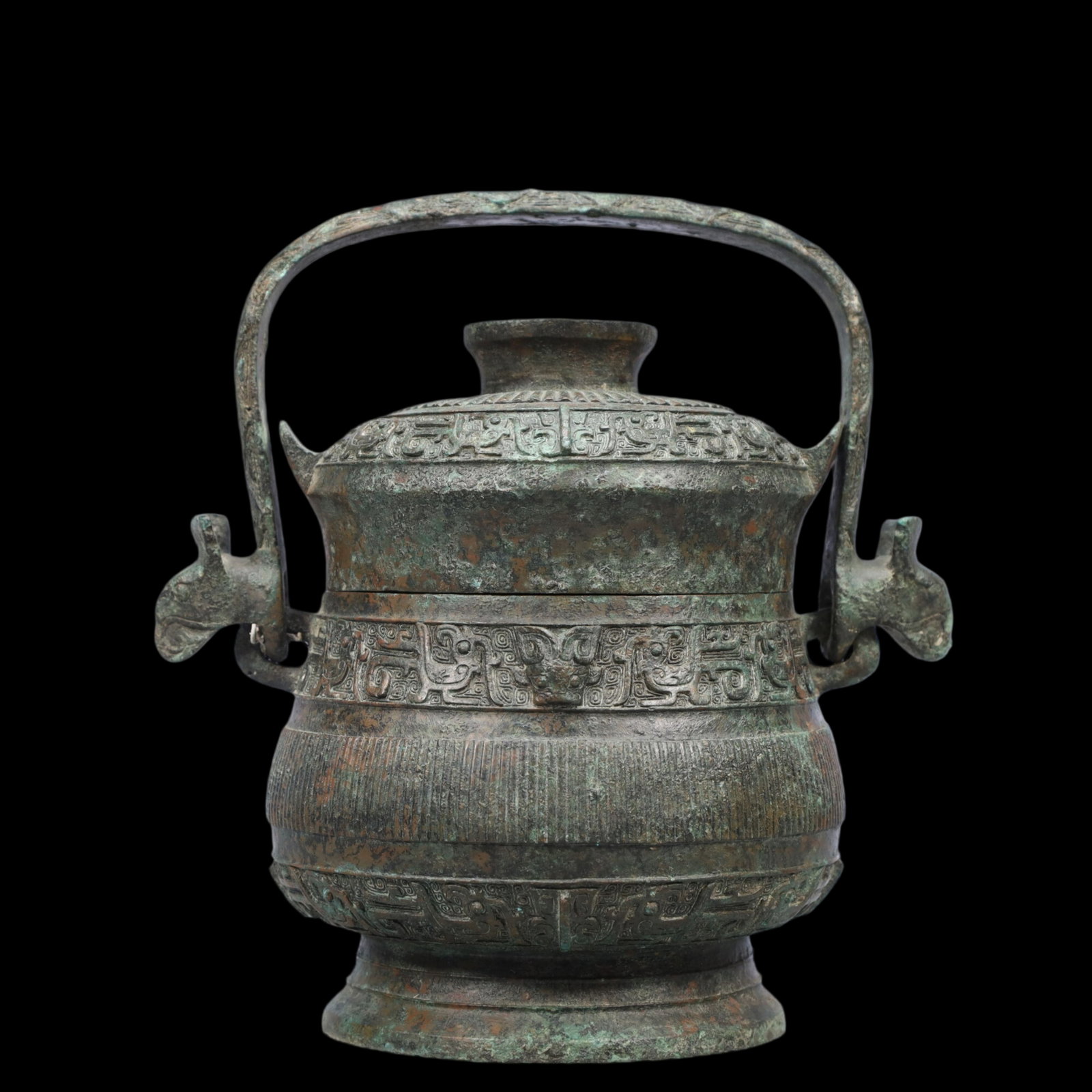 A Precious Bronze Auspicious Bird Pattern Pot ,With Inscription: A Precious Bronze Auspicious Bird Pattern Pot ,With Inscription,Ancient Time, China,Size:8.3inx5.5inx8.7in ;Weight:2550g 青铜神鸟纹提炉，带铭