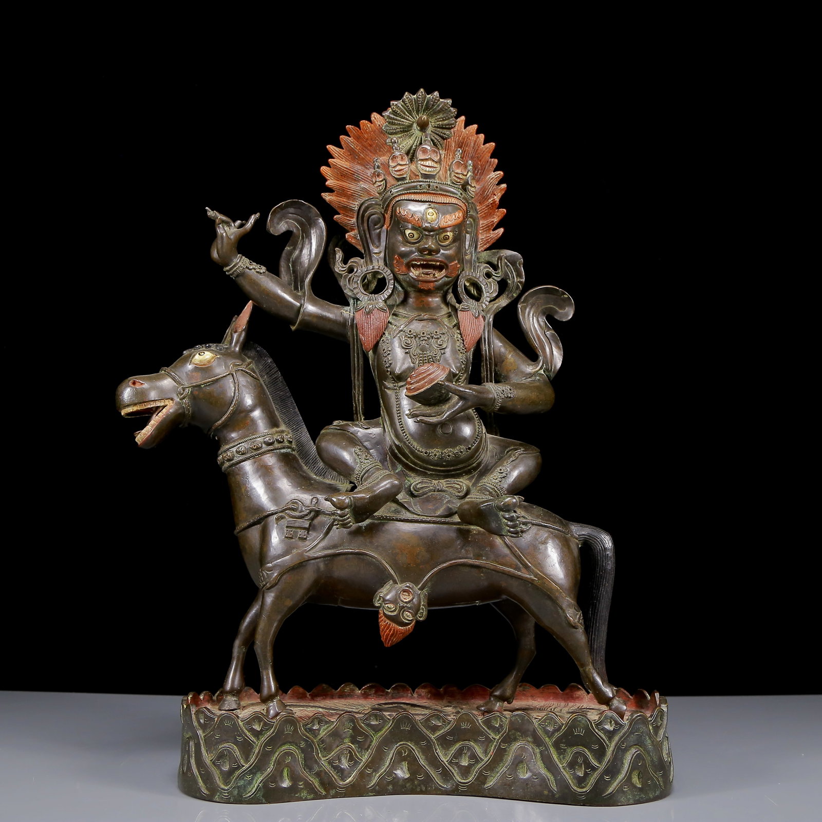 A Solemn Bronze Statue of Vajra: A Solemn Bronze Statue of Vajra,Ming Dynasty, China,Size:13.8inx4.7inx18.5in,Weight:20.60kg 铜金刚像，明代