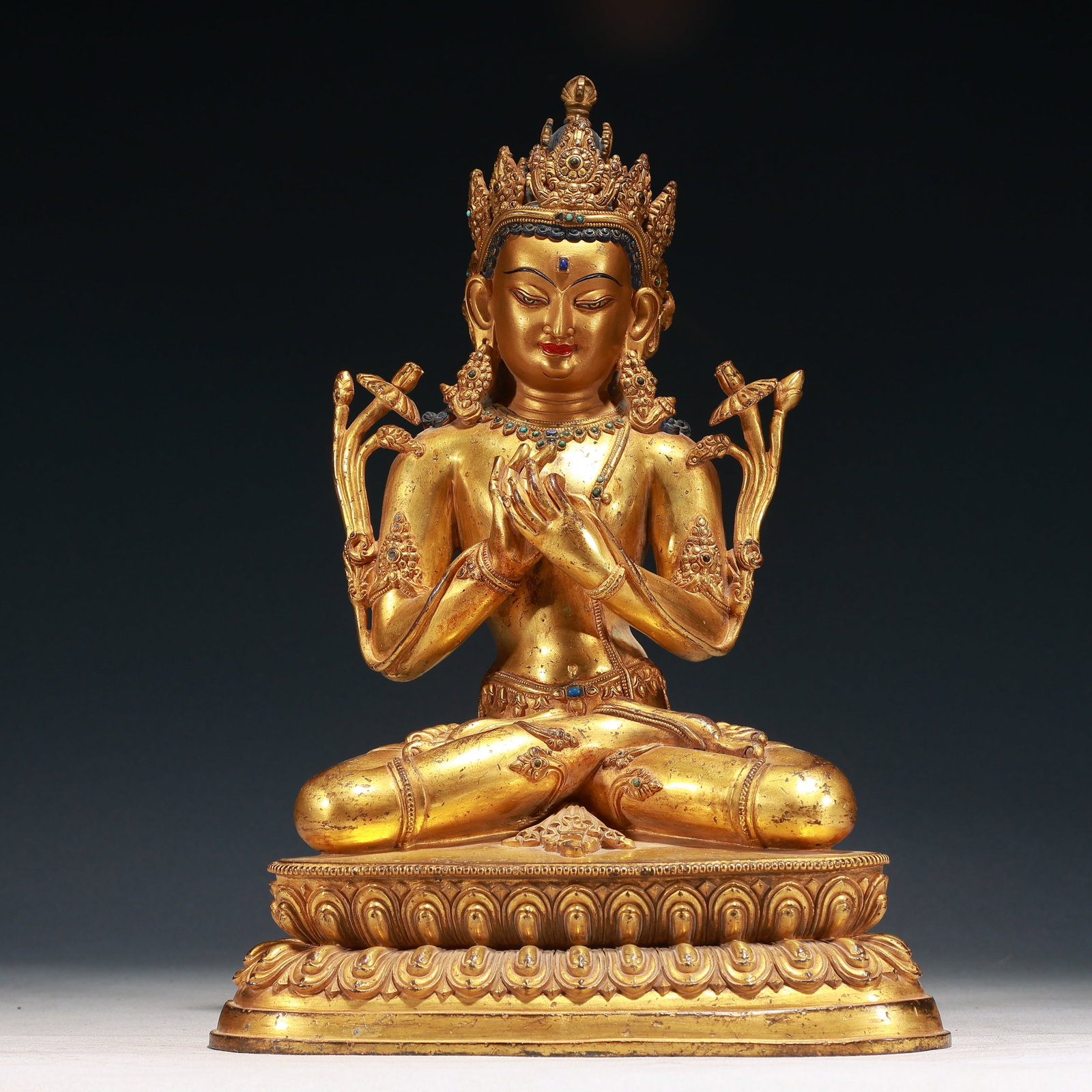 A Solemn Gilt Bronze Statue of Manjusri,Inlaid Turquoise: A Solemn Gilt Bronze Statue of Manjusri,Inlaid Turquoise,Qing Dynasty,China,Size:13.6inx9.6inx5.9in,Weight:7300g