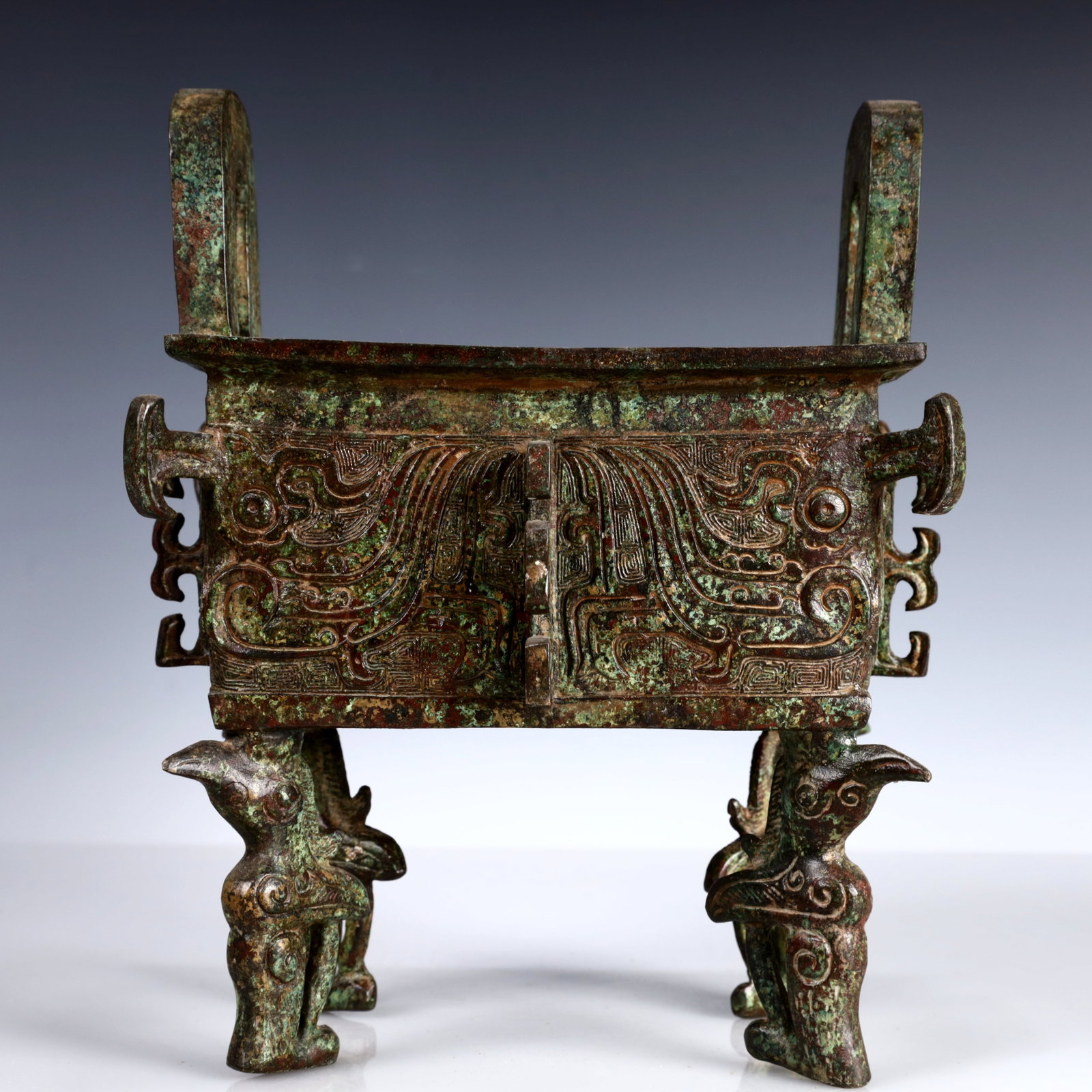 A Rare Bronze Elephant Pattern Ding - 9