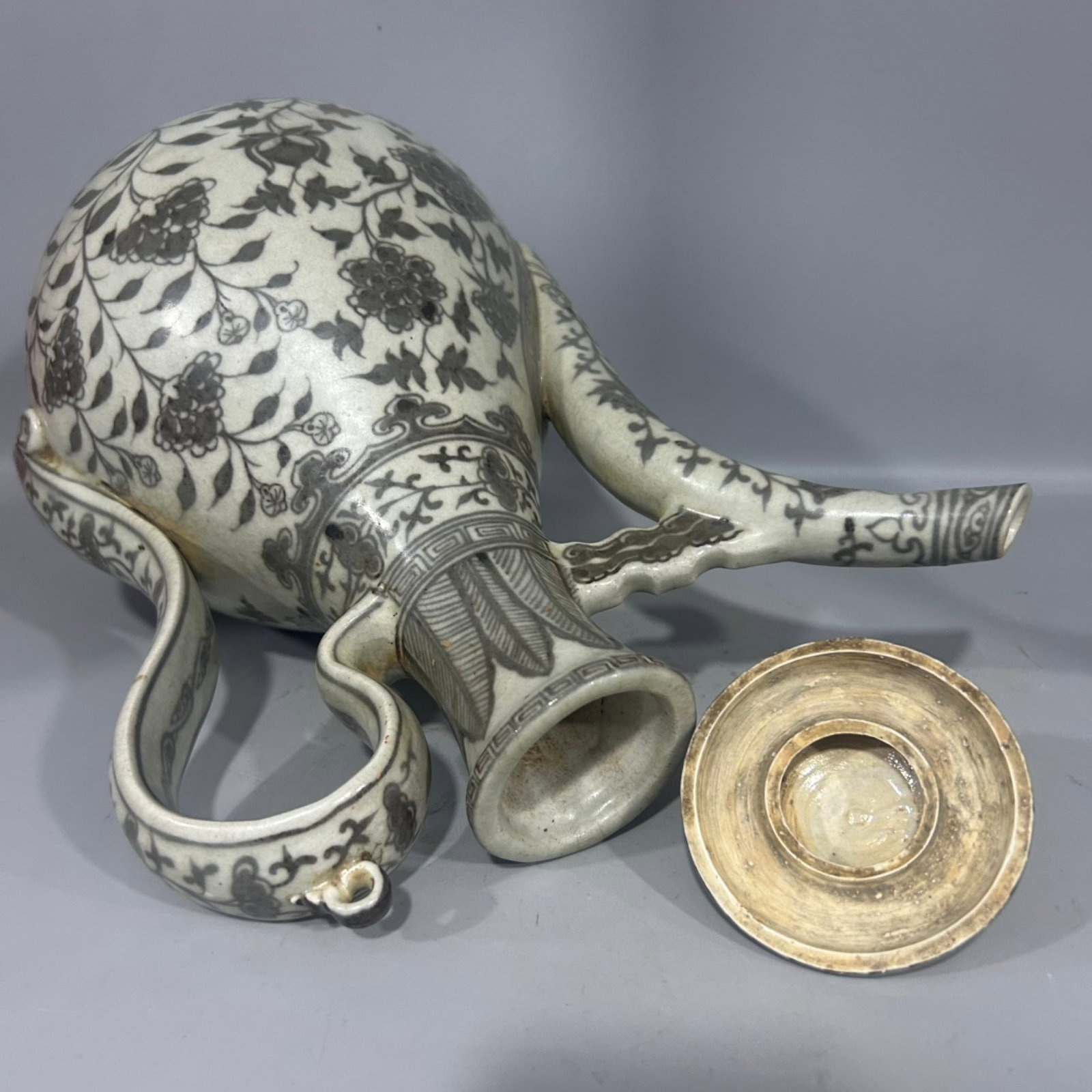 A Rare Underglaze-Red Lotus Pattern Ewer - 6