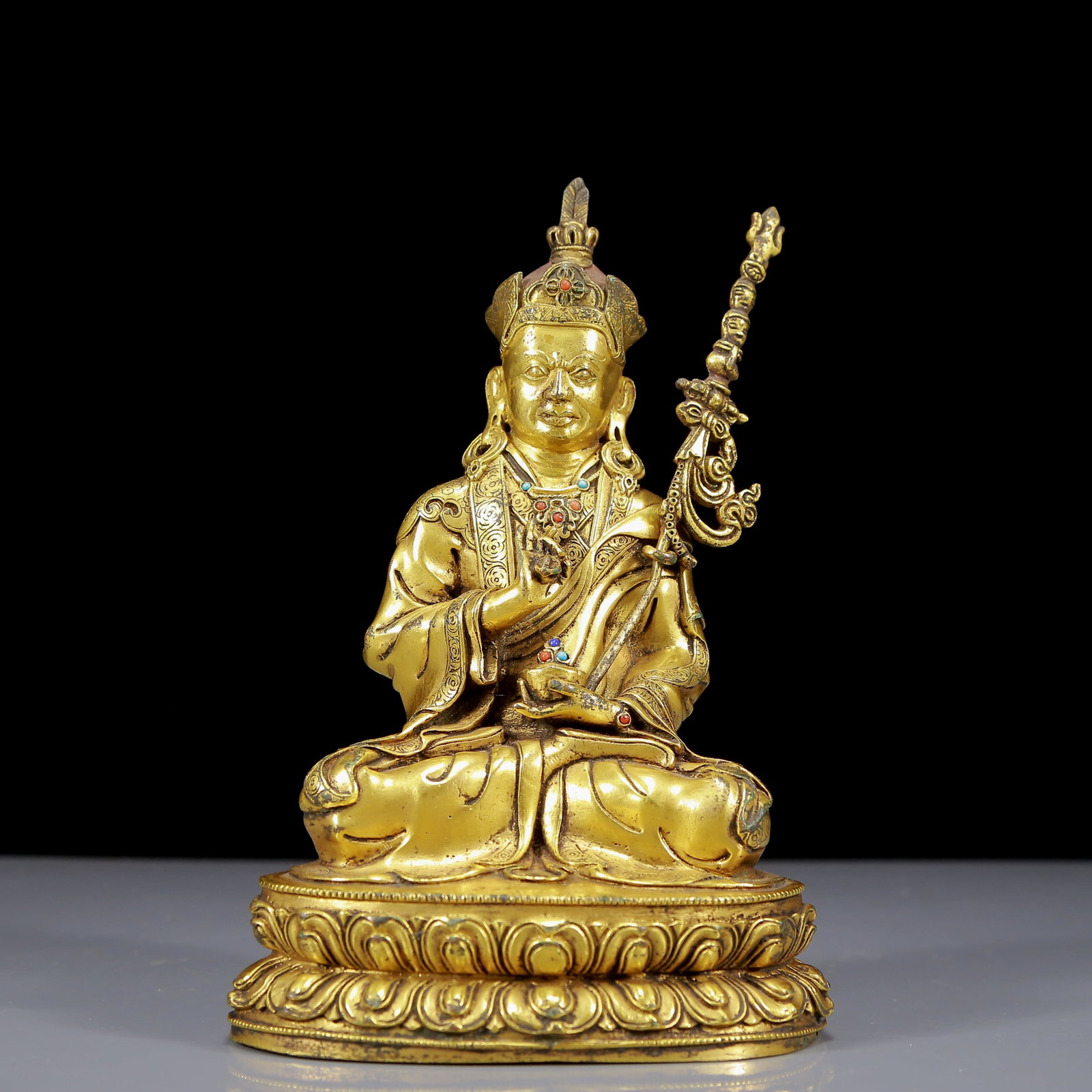 A Solemn Gilt Bronze Inlaid Gems Statue of Padma Sambhava: A Solemn Gilt Bronze Inlaid Gems Statue of Padma Sambhava,Ming Dynasty, China,Size:4.9inx3.7inx7.5in,Weight:1065g
