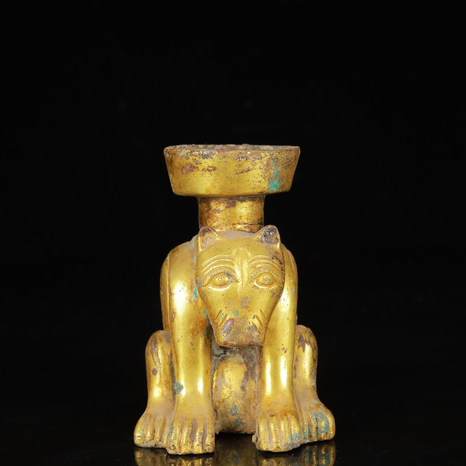An Exquisite Gilt Bronze Auspicious Beast Candlestick: An Exquisite Gilt Bronze Auspicious Beast Candlestick,Qing Dynasty,China,Size:3.5inx2.8inx3.9in,Weight:416g 铜鎏金瑞兽烛台,中国清代