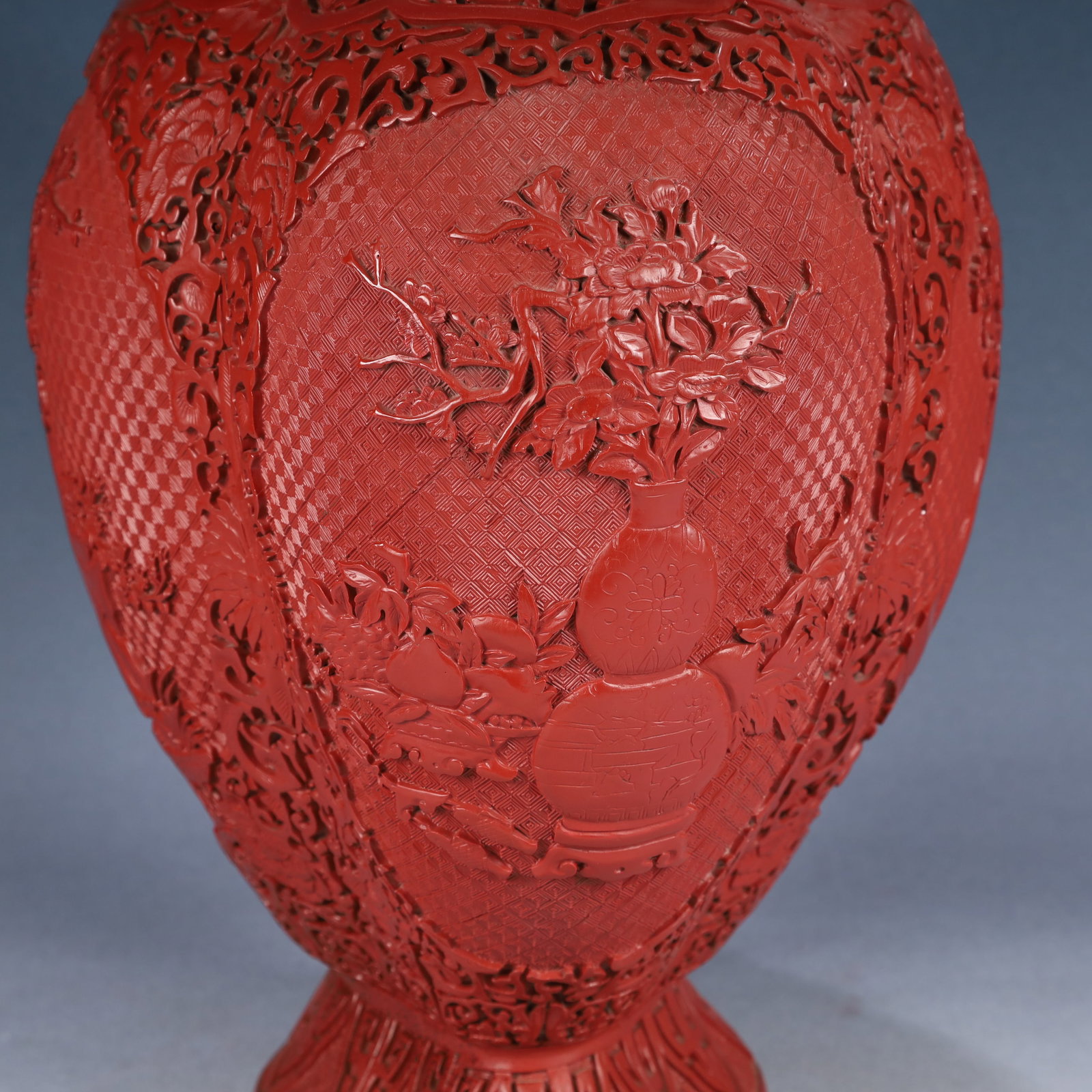 A Huge Carved Red Lacquer Flower Pattern Vase - 10