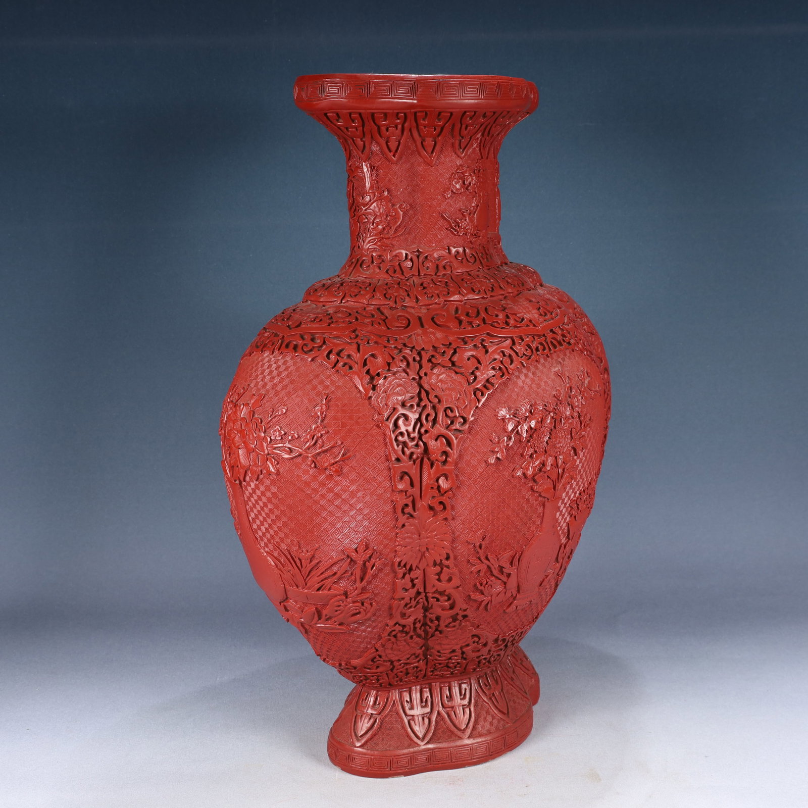 A Huge Carved Red Lacquer Flower Pattern Vase - 6