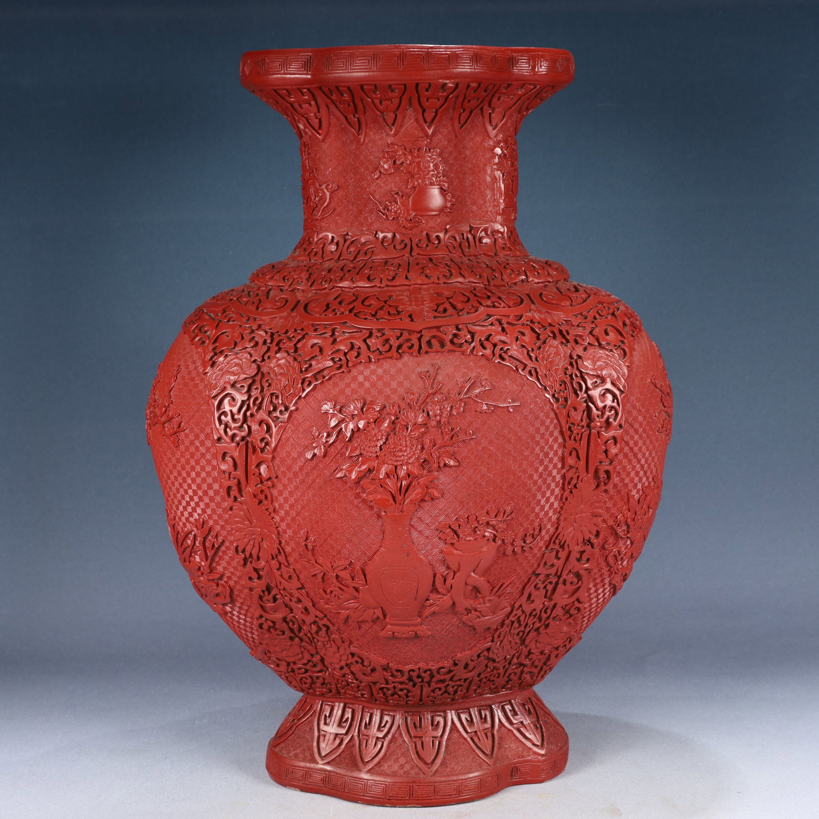 A Huge Carved Red Lacquer Flower Pattern Vase - 7