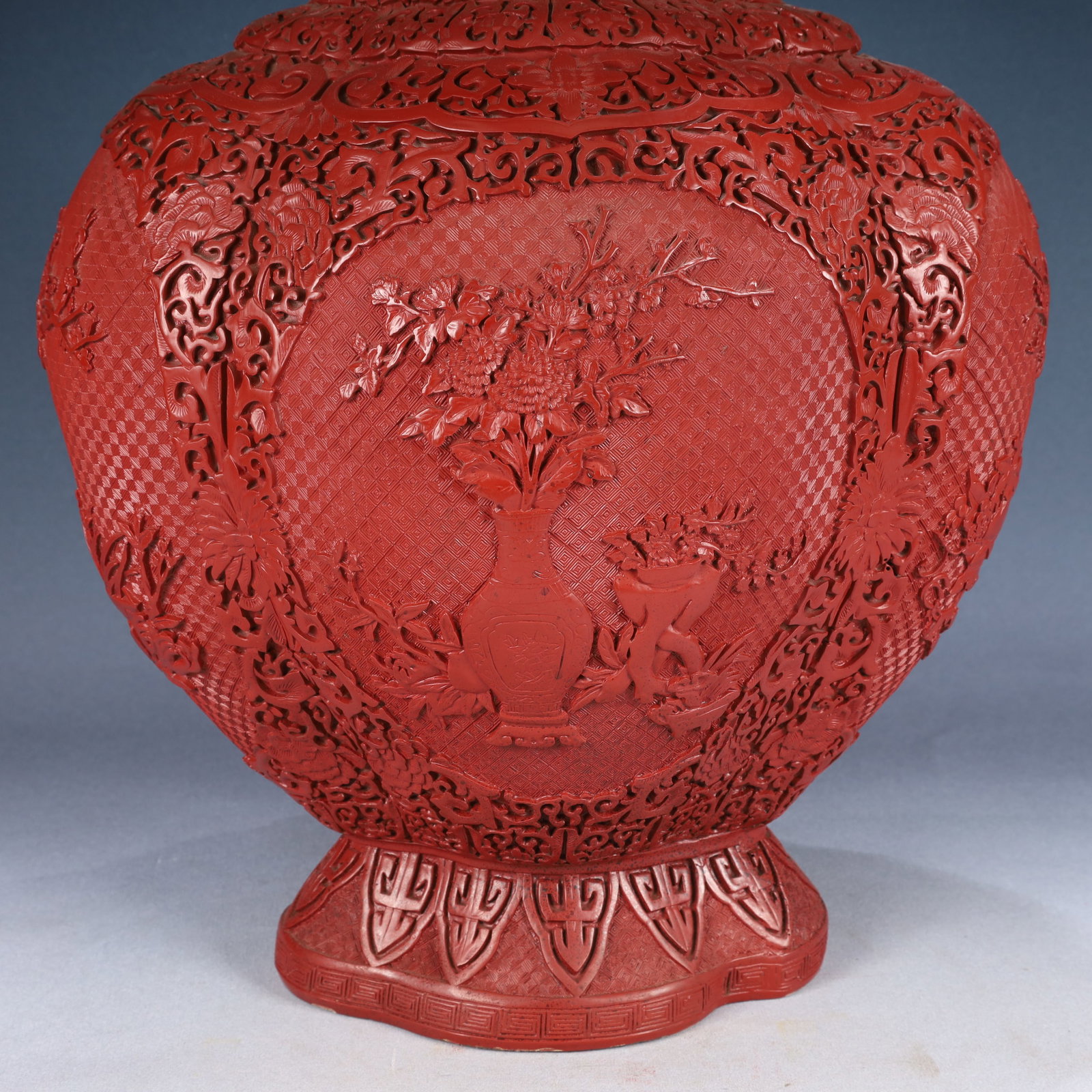 A Huge Carved Red Lacquer Flower Pattern Vase - 8