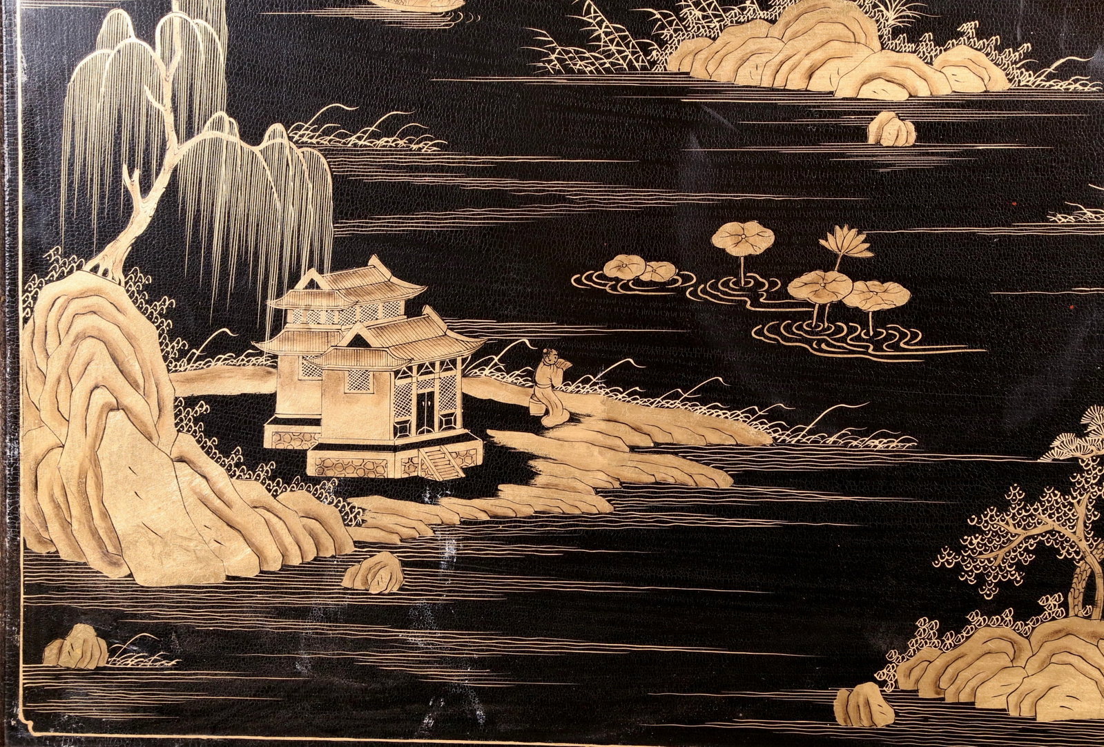 An exquisite zitanwood lacquered gold-embedded elephant pattern table screen - 11