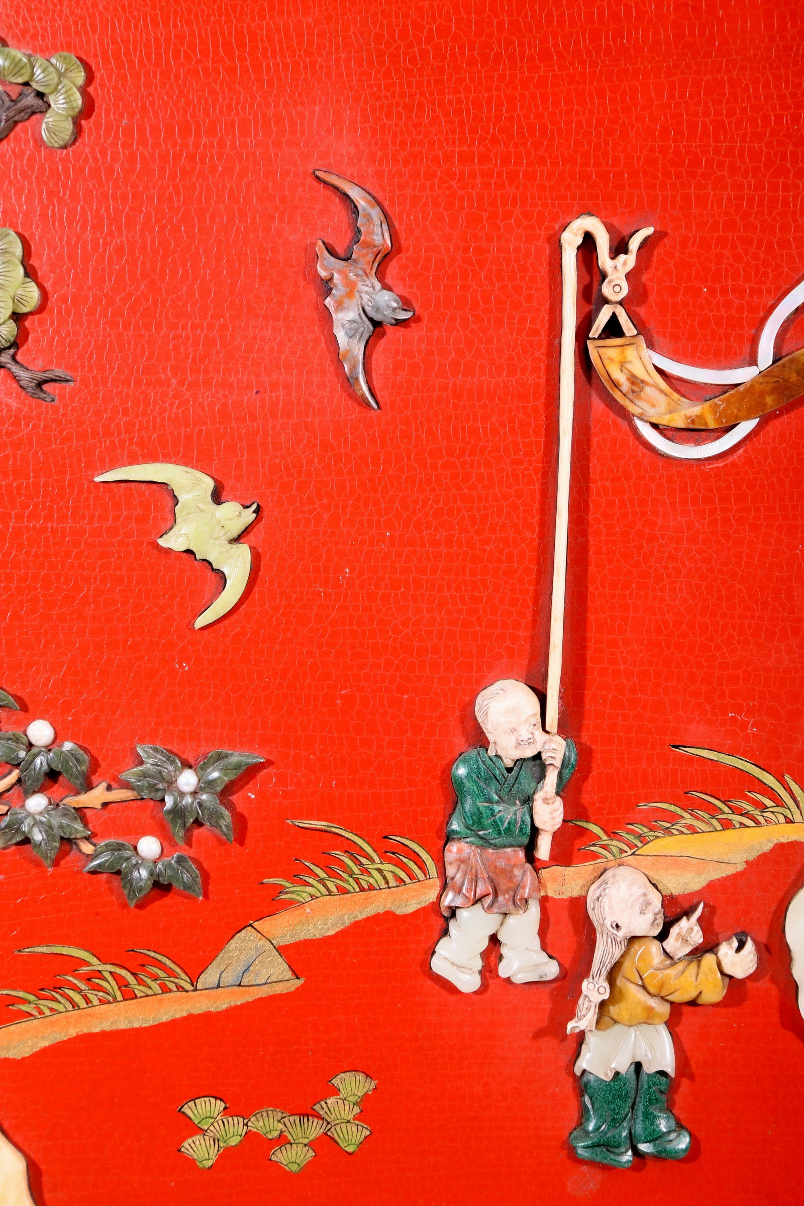 An exquisite zitanwood lacquered gold-embedded elephant pattern table screen - 4