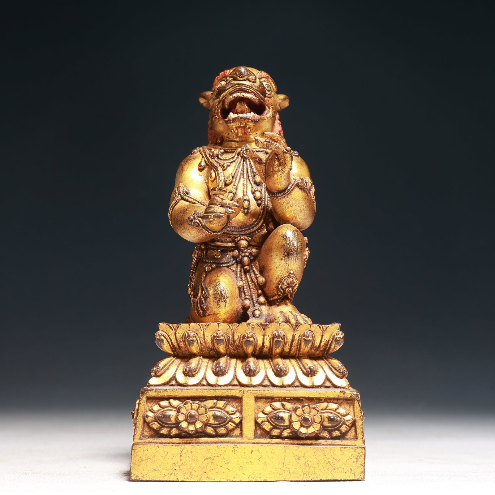 A Solemn Gilt Bronze Auspicious Beast Seal: A Solemn Gilt Bronze Auspicious Beast Seal,Qing Dynasty,China,Size:6.3inx3.3inx3.3in,Weight:1500g 铜鎏金瑞兽印章,中国清代