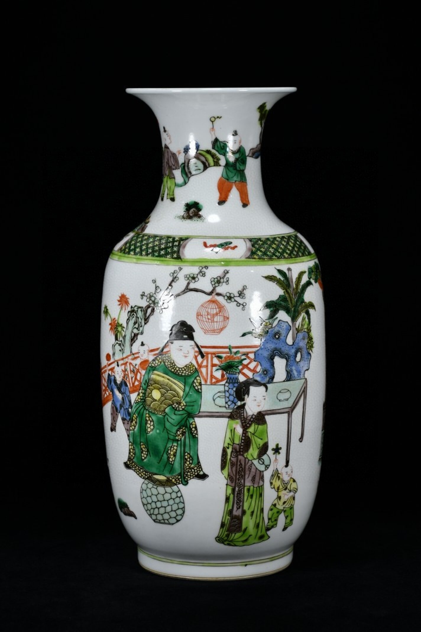 A Huge Wucai Character and Story Pattern Vase: A Huge Wucai Character and Story Pattern Vase,Qing Dynasty,China,Kangxi Six-character Mark,Size:15.7inx7.9in 五彩人物故事纹瓶,中国清&#