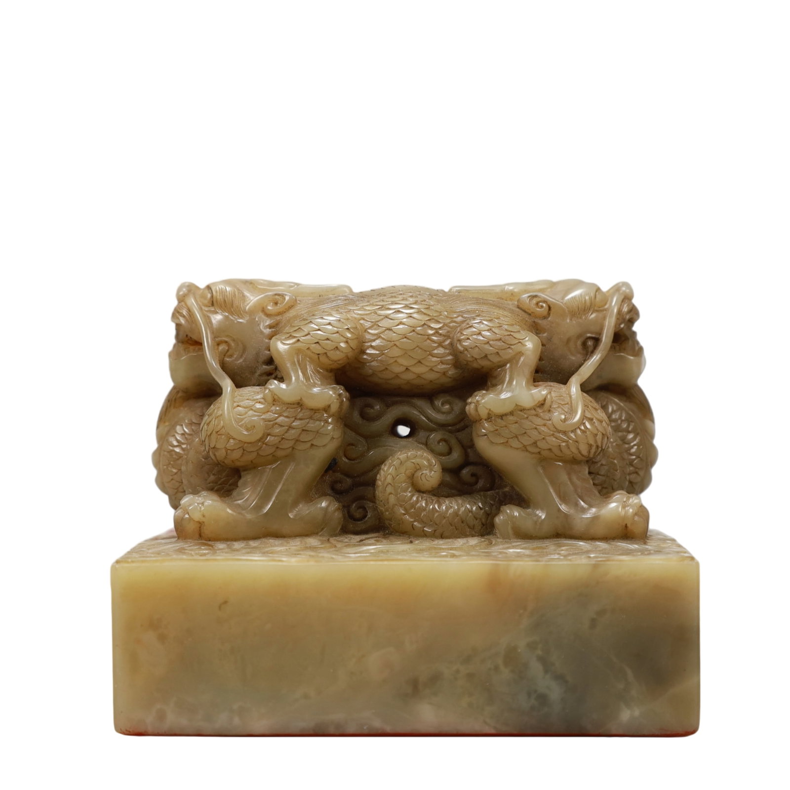 An Exquisite Shoushan Stone Dragon Pattern Seal: An Exquisite Shoushan Stone Dragon Pattern Seal,Qing Dynasty, China,Qianlong Six-character Mark,Size:3.9inx3.1in,Weight:1150g