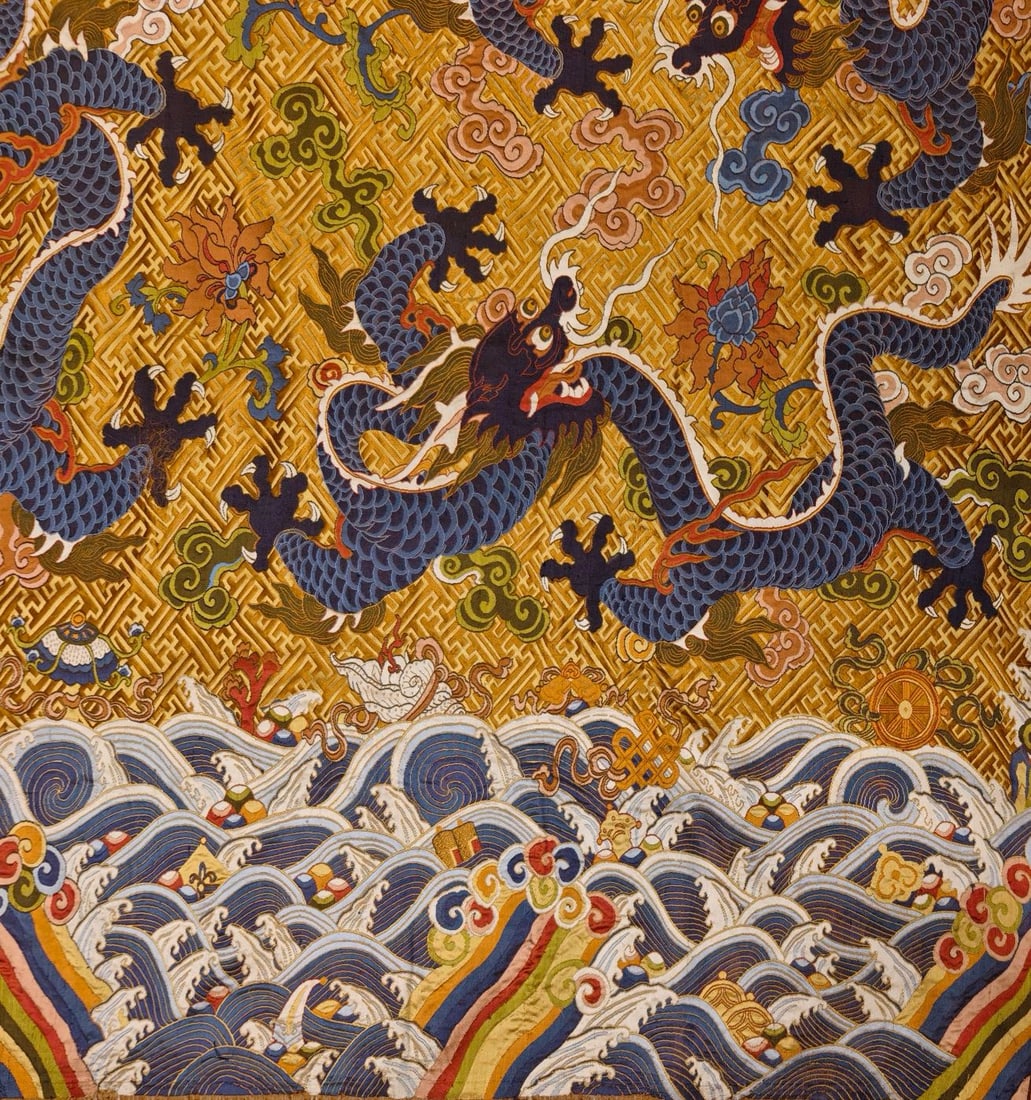 An exquisite seawater dragon pattern cloud brocade - 3