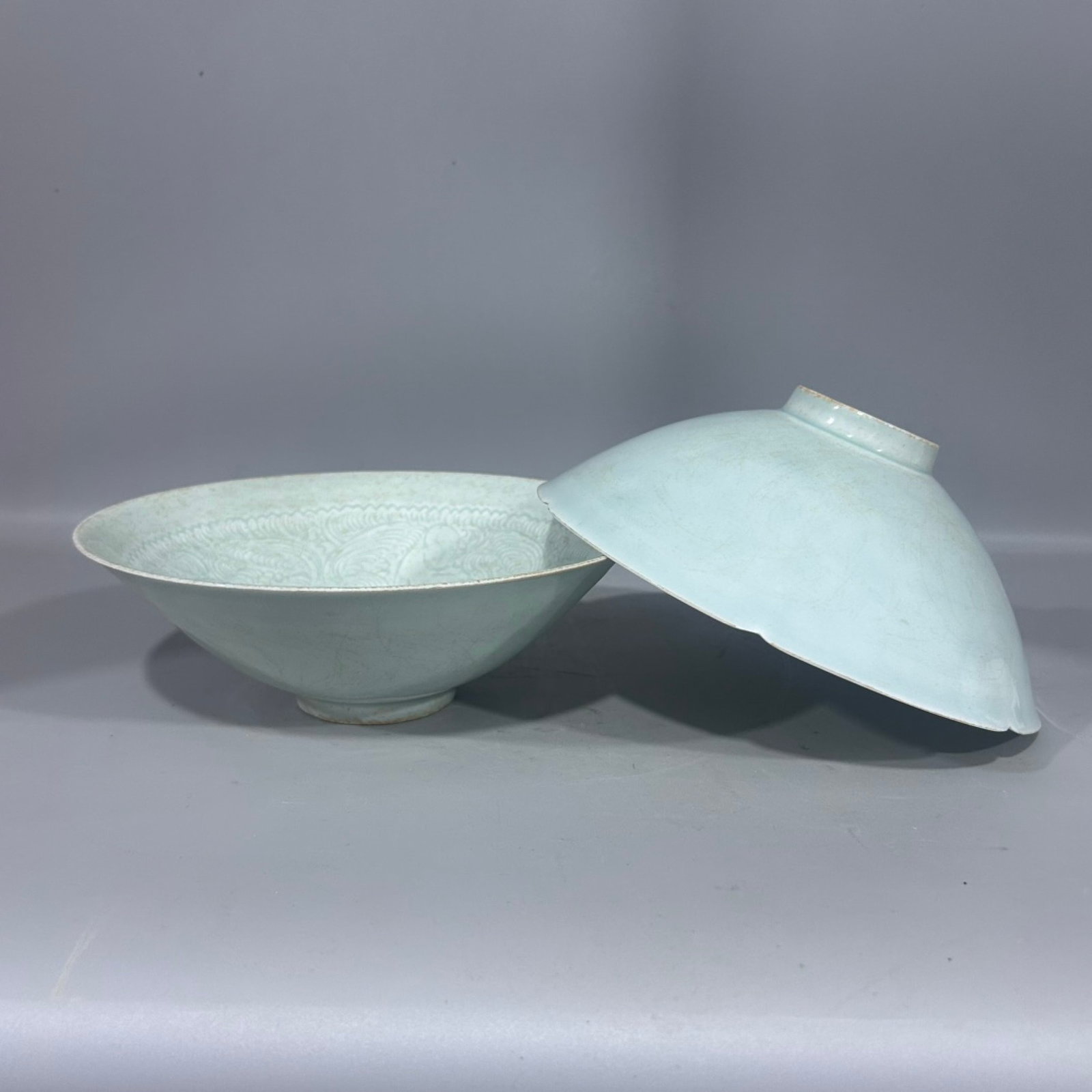 An Exquisite Hutian yao Figure Pattern Bowl: An Exquisite Hutian yao Figure Pattern Bowl,Qing Dynasty,China,Size:8.3inx3in 湖田窑人物纹碗,中国清代