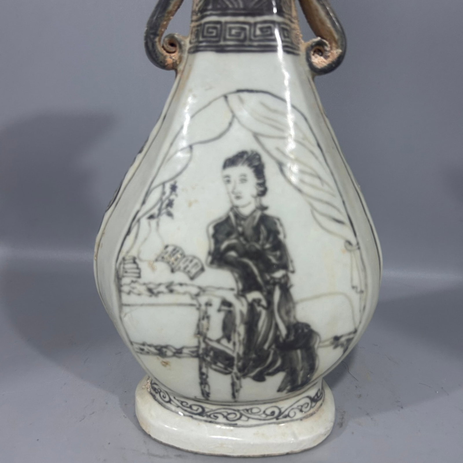 An Exquisite Underglaze-Red Figure Pattern Double-Ears Vase - 2