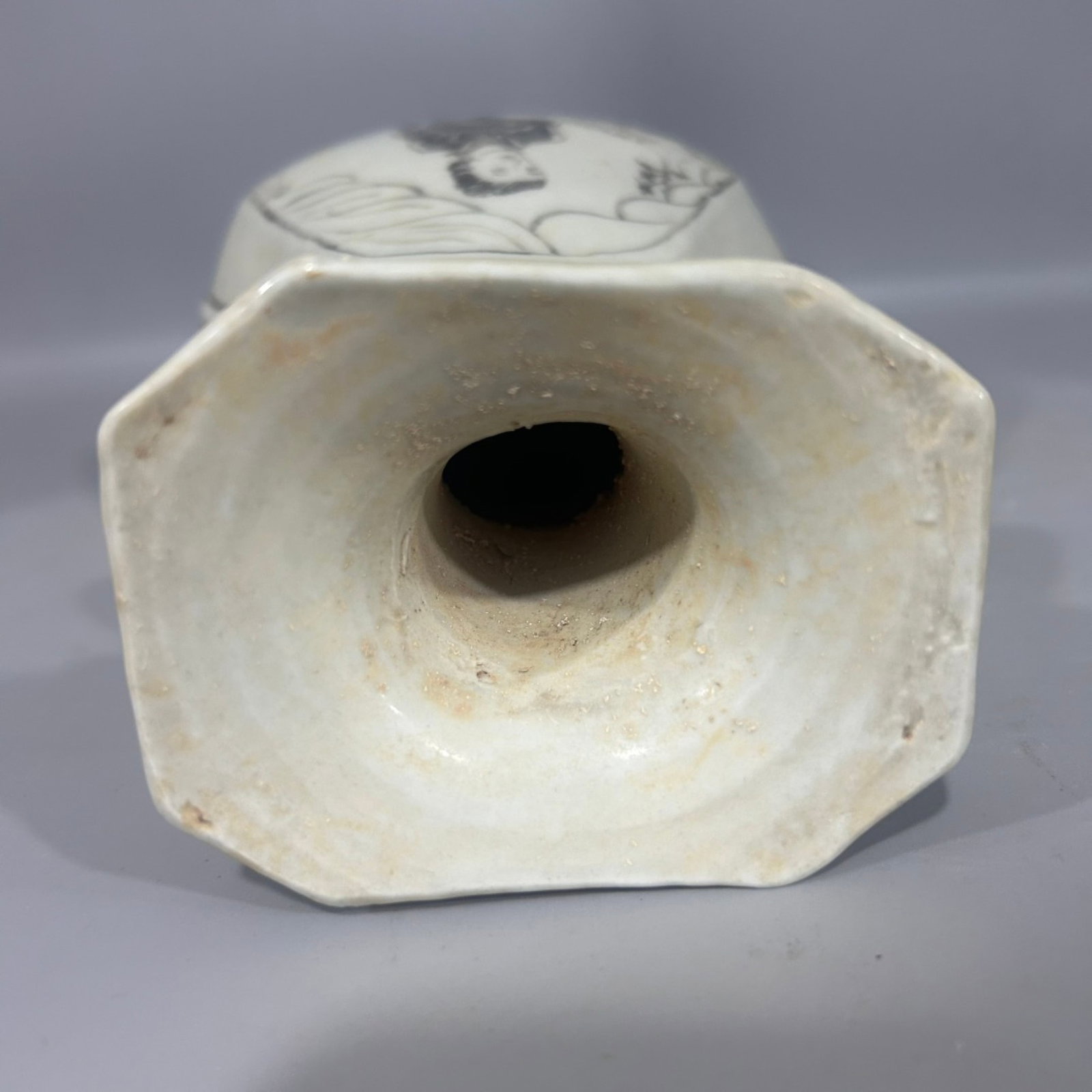 An Exquisite Underglaze-Red Figure Pattern Double-Ears Vase - 5