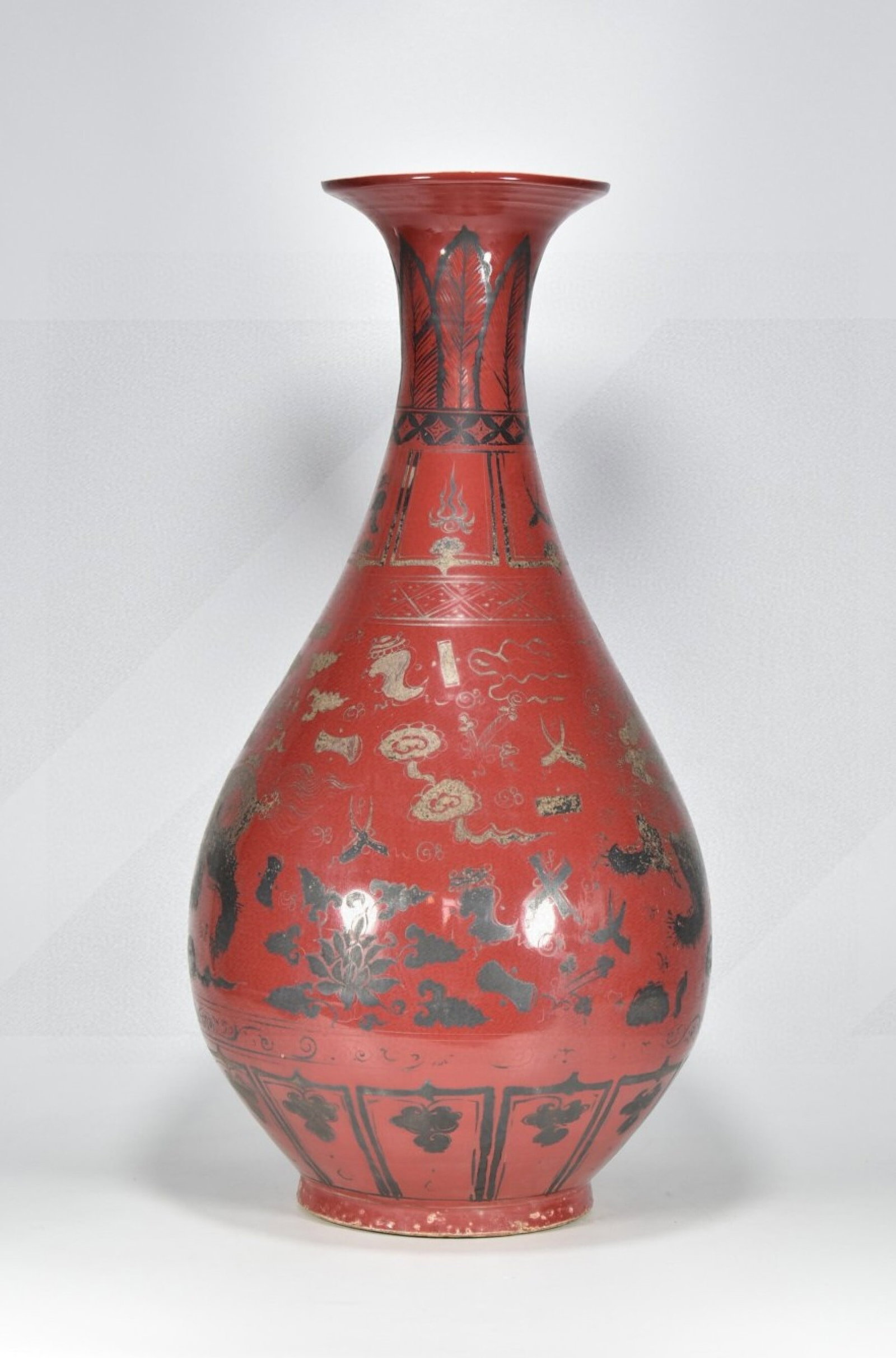 A Huge Red Glazed Painted Silver Lion Pattern Vase - 2