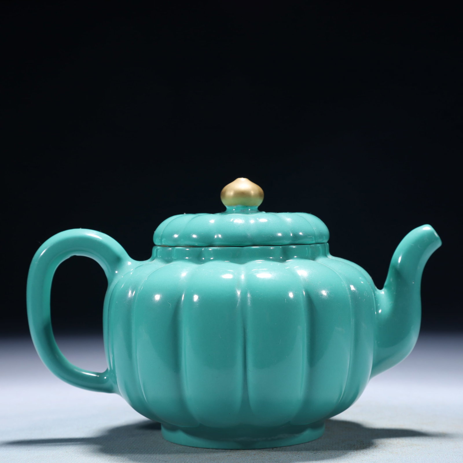 An Exquisite Turquoise Glazed Teapot (1 of 10)