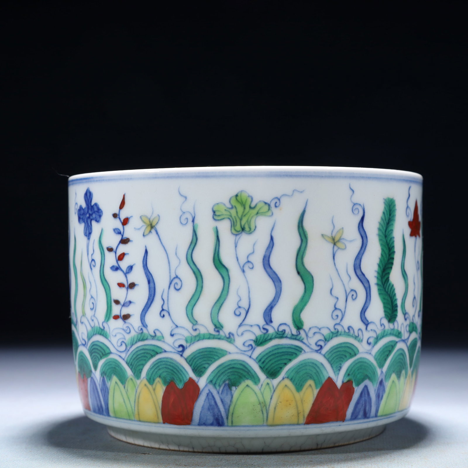 An Exquisite Doucai Seawater Pattern Jar - 4