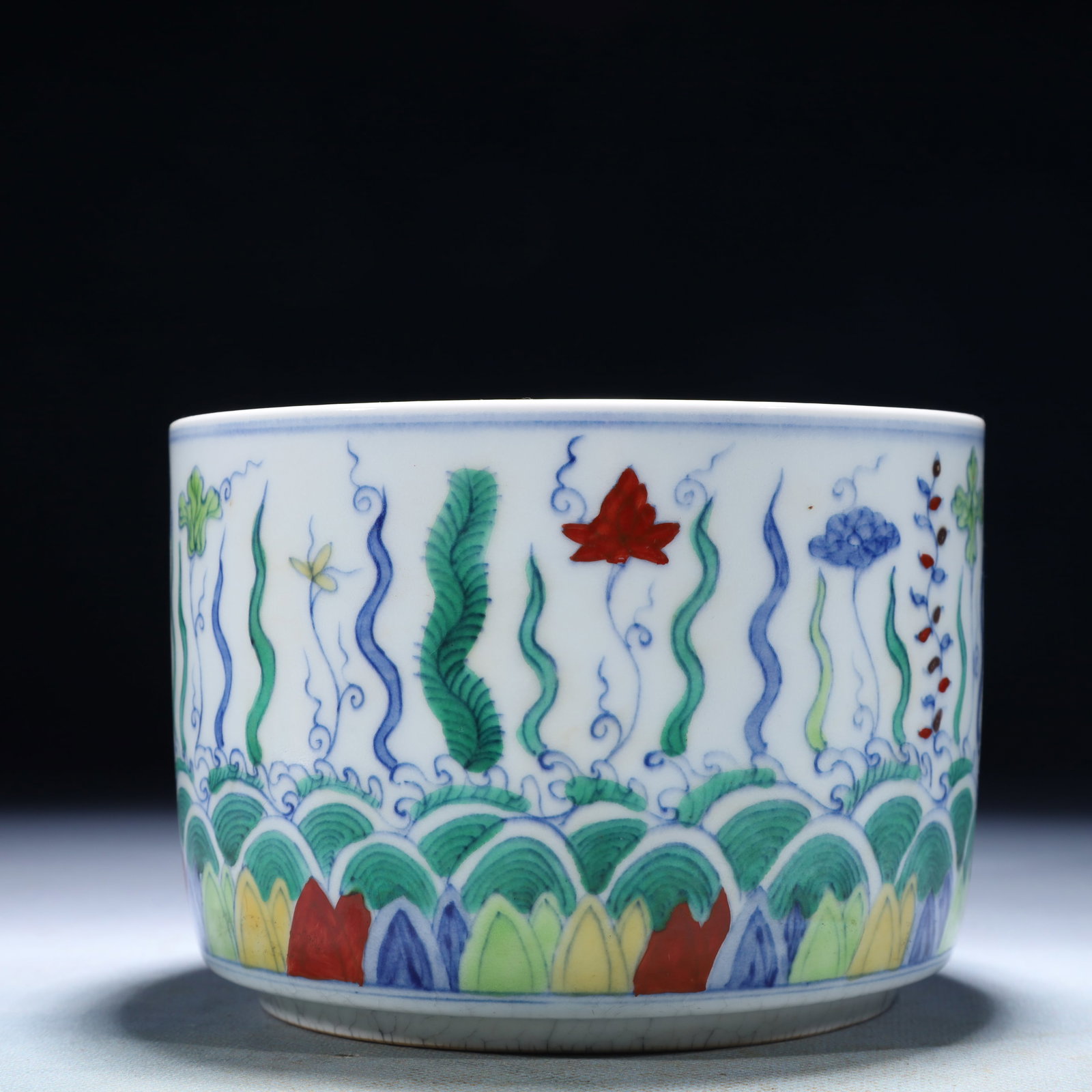 An Exquisite Doucai Seawater Pattern Jar - 5