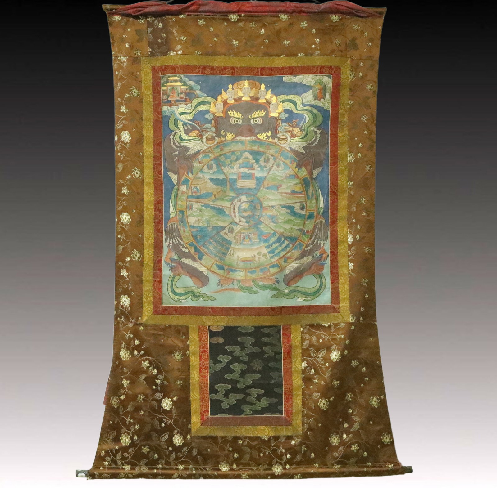 A Rare Brocade Painted Color Statue of Vajra Tangka: A Rare Brocade Painted Color Statue of Vajra Tangka,Qing Dynasty, China,Size:39.8inx63.8in 织锦彩绘金刚像唐卡,中国清代