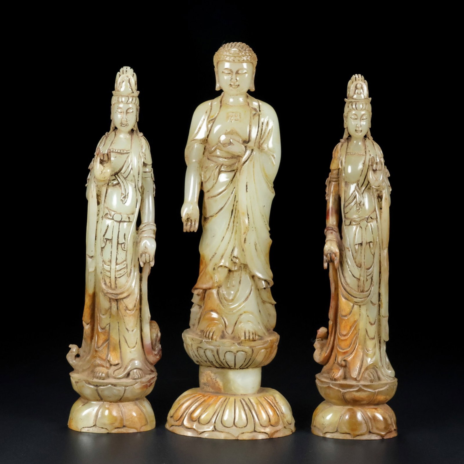 A Set of Fine White Jade Buddha Statue: A Set of Fine White Jade Buddha Statue,Qing Dynasty,China,Size:2.8inx1.8inx7.9in,2inx1.2inx7.3in,Total Weight:1058.6g 一套白玉佛像,中国清代