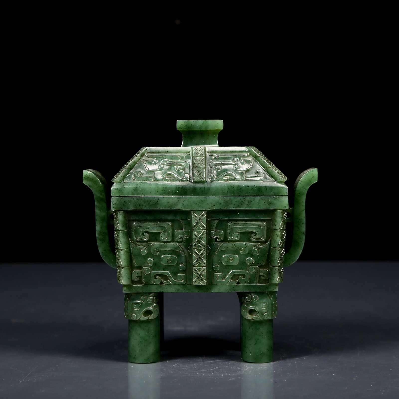 An Exquisite Jasper Beast-Face Pattern Double-Ears Censer: An Exquisite Jasper Beast-Face Pattern Double-Ears Censer,Qing Dynasty, China,Size:5.1inx2.8inx5.3in,Weight:745g 碧玉兽面纹四足双耳香炉