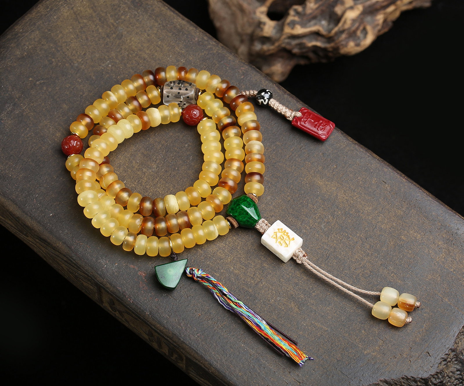 An Exquisite Bracelets,With Agate Cinnabar - 2