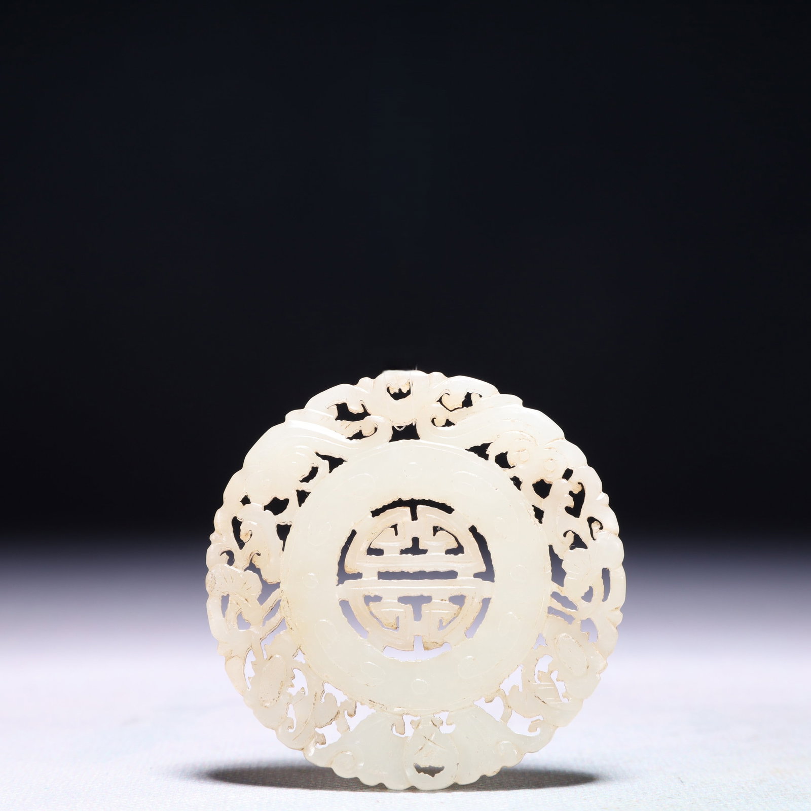 An Exquisite White Jade Bats and Peach Pattern Pendant: An Exquisite White Jade Bats and Peach Pattern Pendant,Qing Dynasty,China,Size:2.2inx2.2in,Weight:23.5g 白玉福寿纹佩,中国清代
