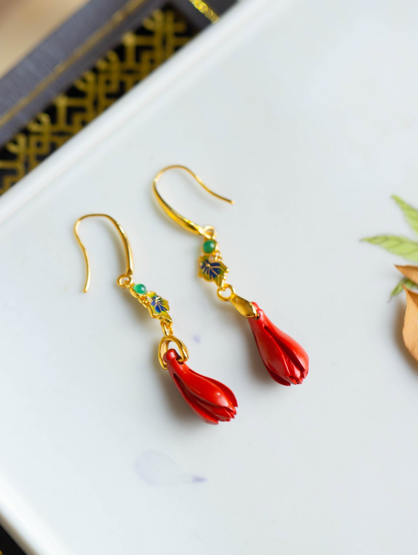 A Pair of Exquisite Sterling Silver-Gold Plated Inlaid Cinnabar Earrings: A Pair of Exquisite Sterling Silver-Gold Plated Inlaid Cinnabar Earrings 一对纯银镀金镶朱砂耳环