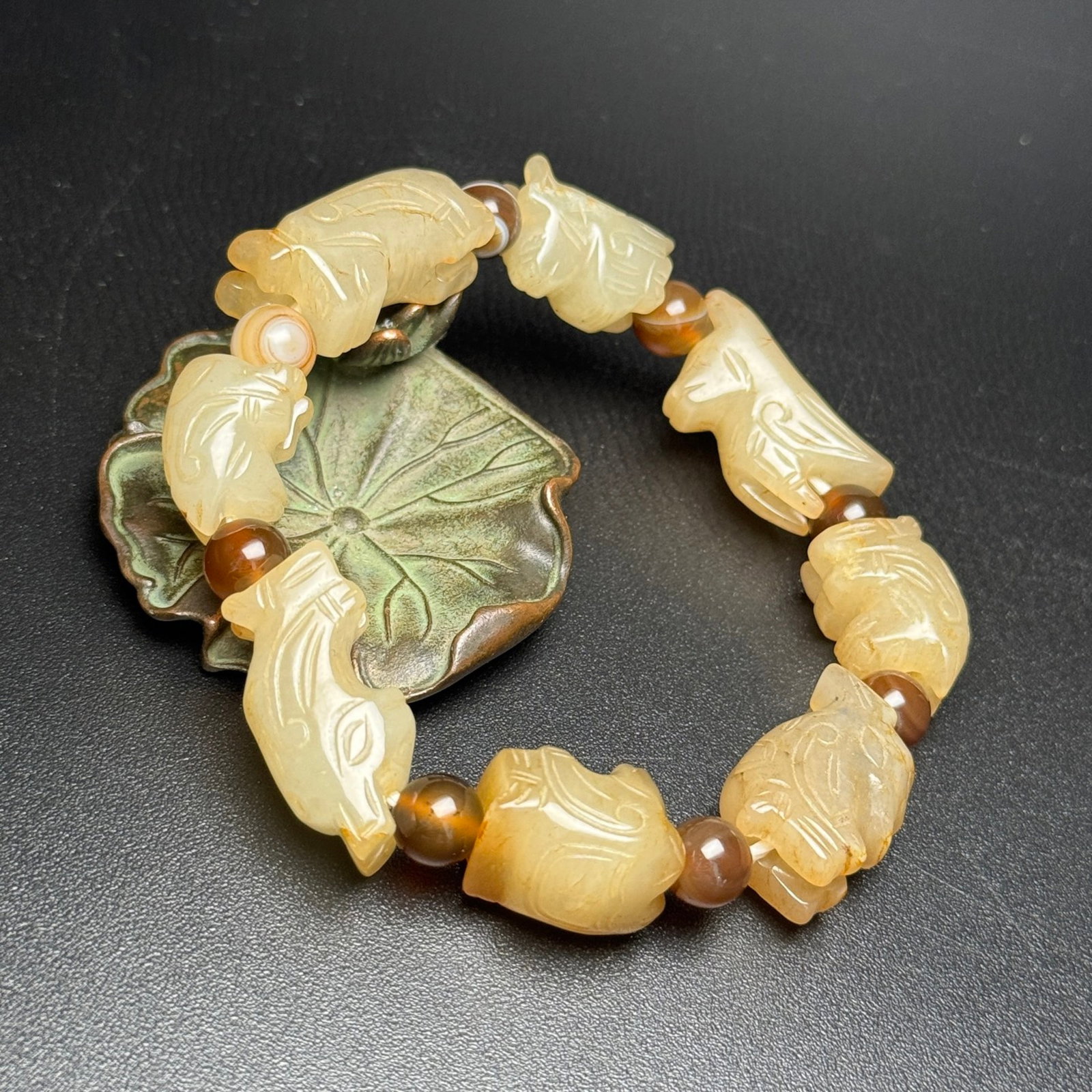 An Exquisite White Jade Bracelets - 3