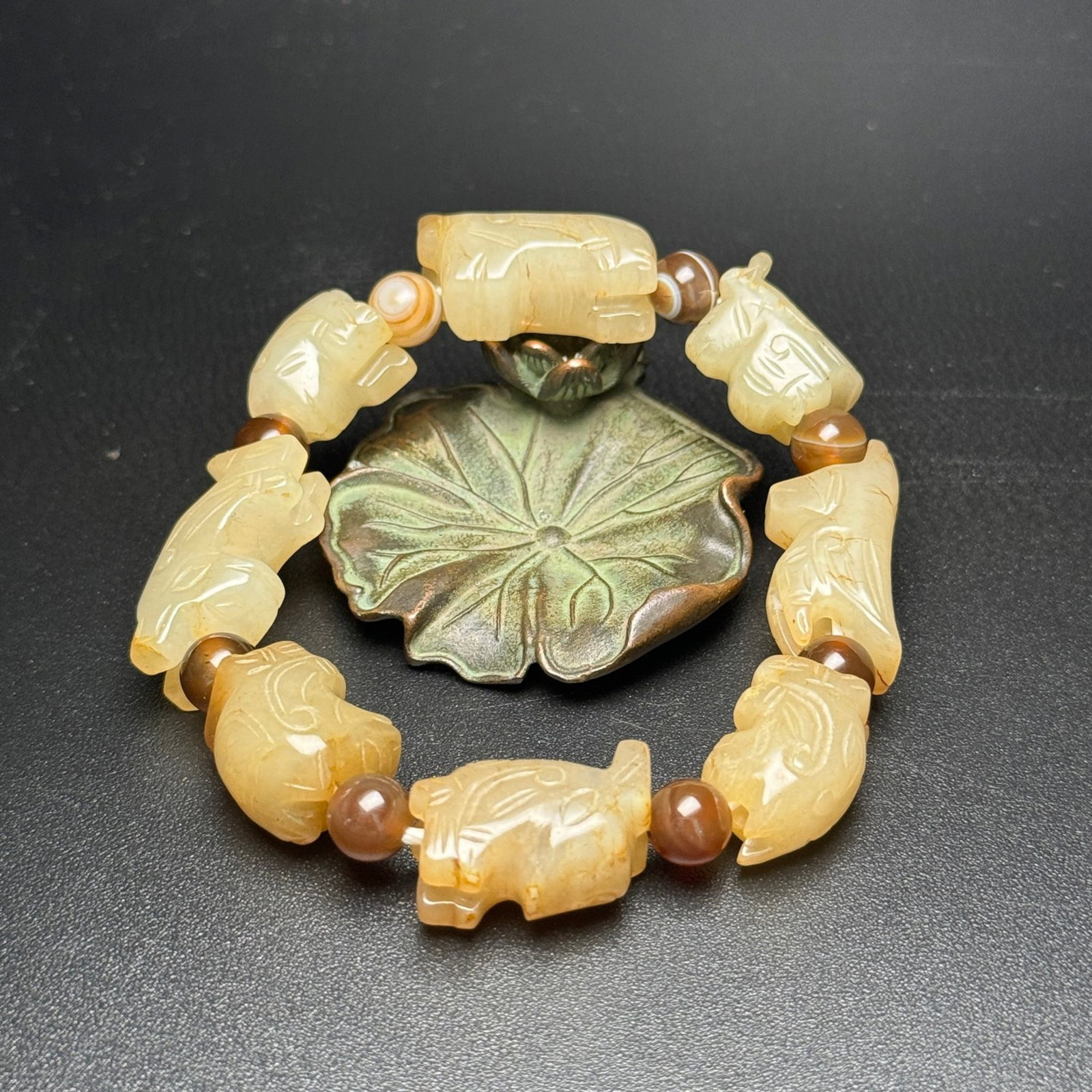 An Exquisite White Jade Bracelets - 5
