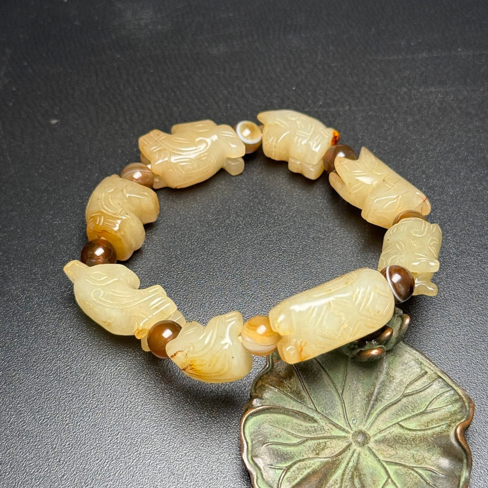An Exquisite White Jade Bracelets - 6