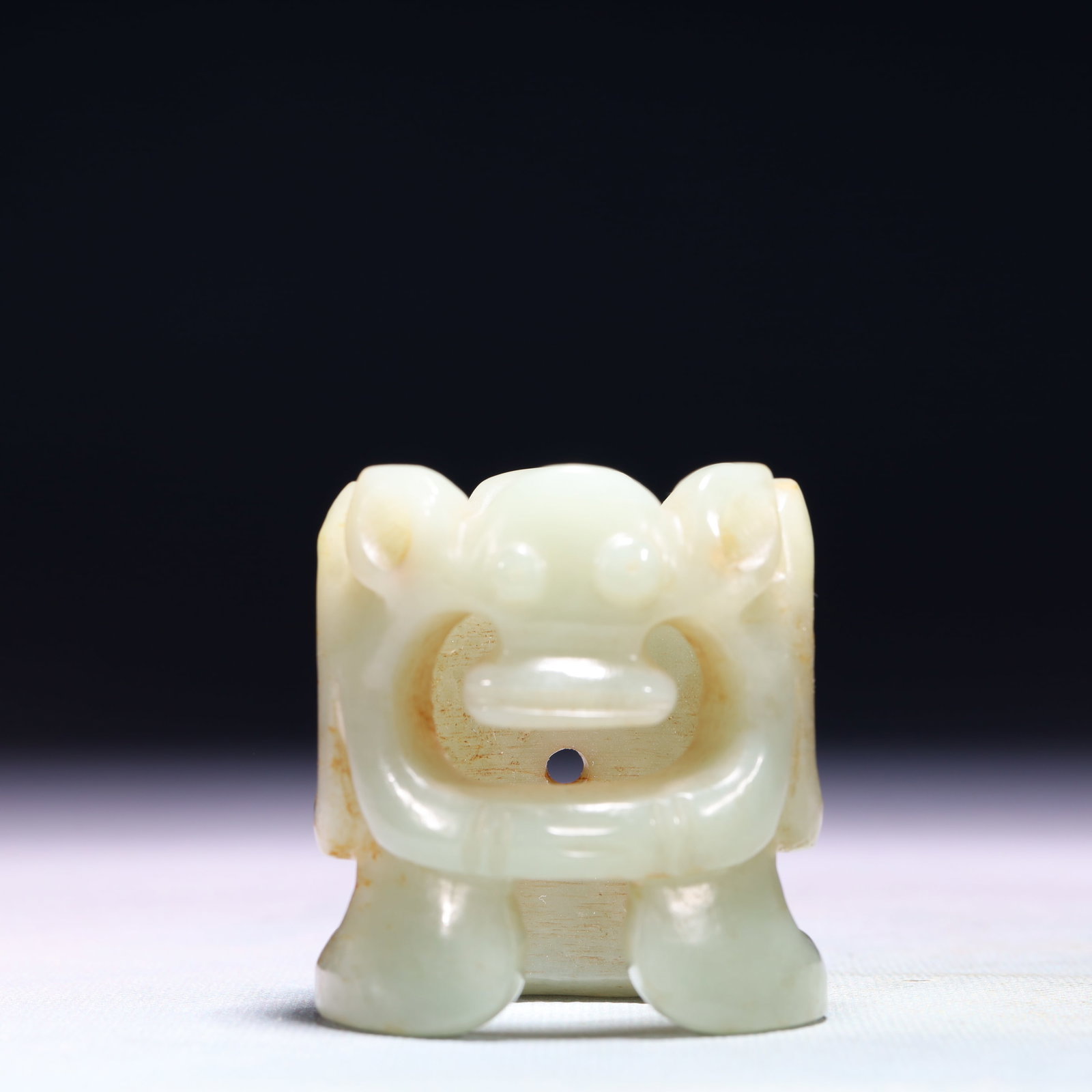 An Exquisite White Jade Beast Thumb Ring - 4