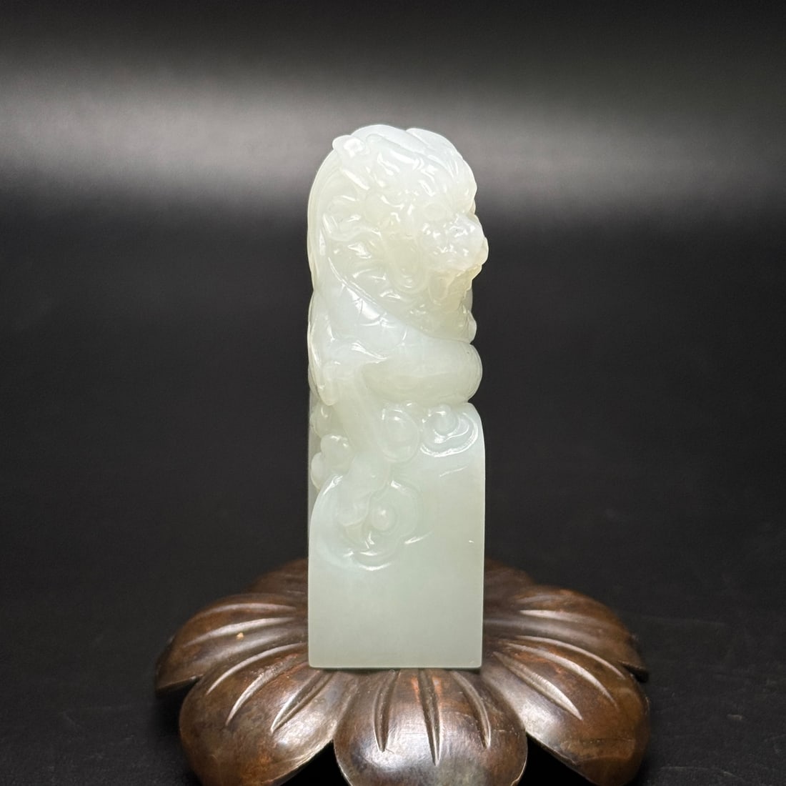 An Exquisite White Jade Dragon Pattern Seal - 2