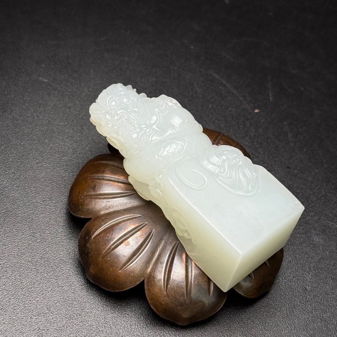 An Exquisite White Jade Dragon Pattern Seal - 7