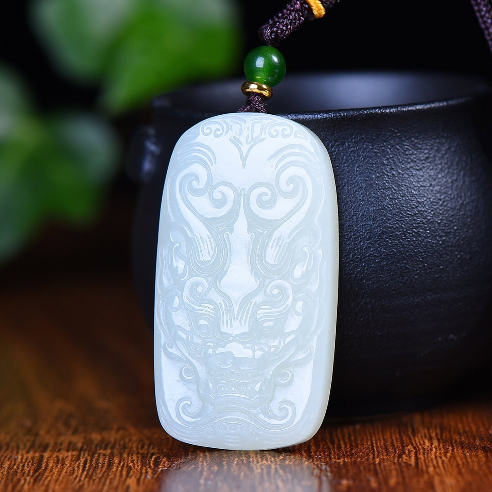 An Exquisite White Jade Beast-Face Pattern Pendant - 2