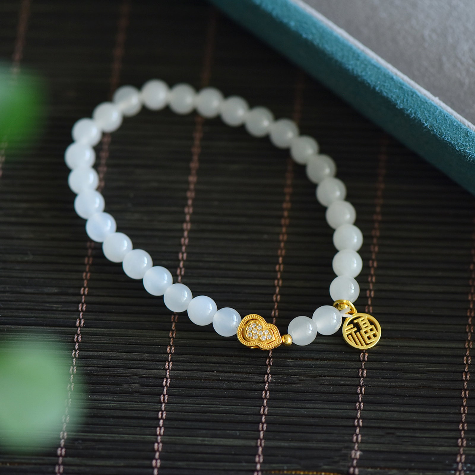 An Exquisite White Jade Bracelets - 5