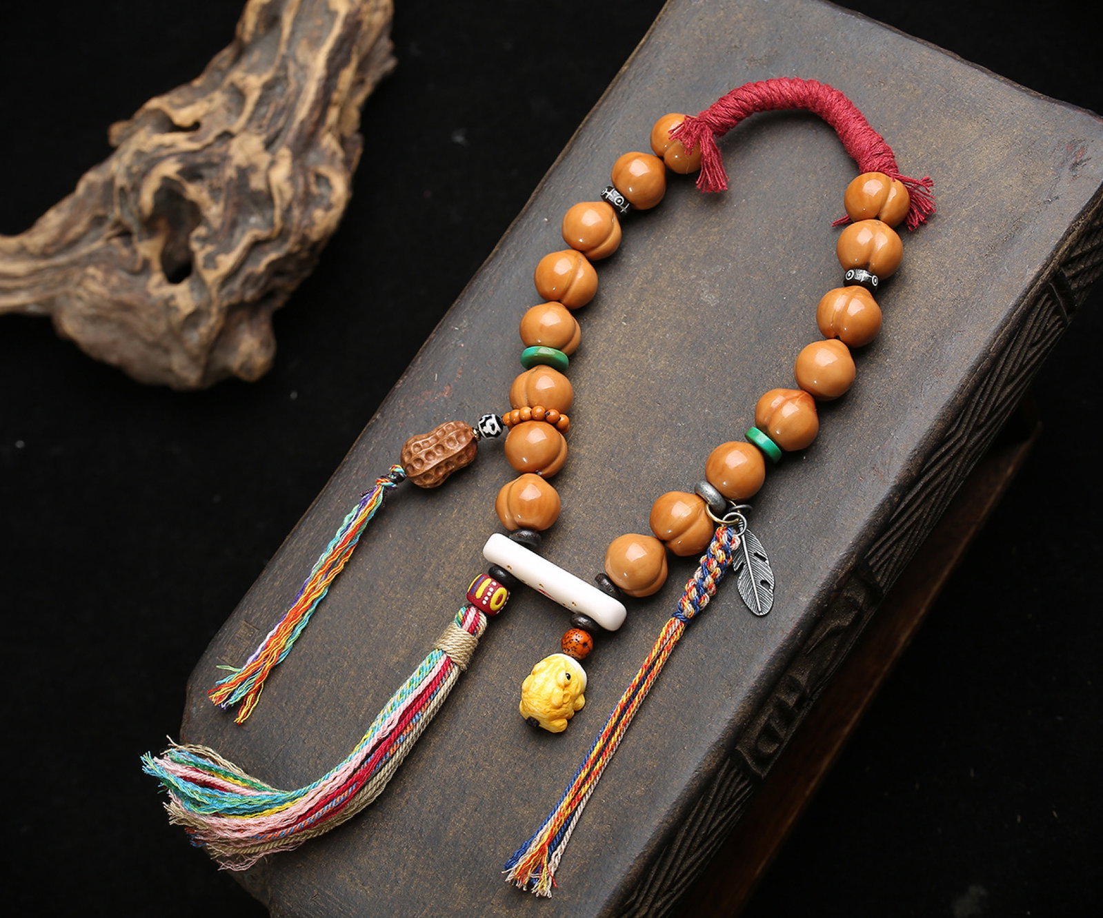 An Exquisite Bodhi Bracelets: An Exquisite Bodhi Bracelets,Size:16mmx14.5mm,Weight:55g 菩提手串