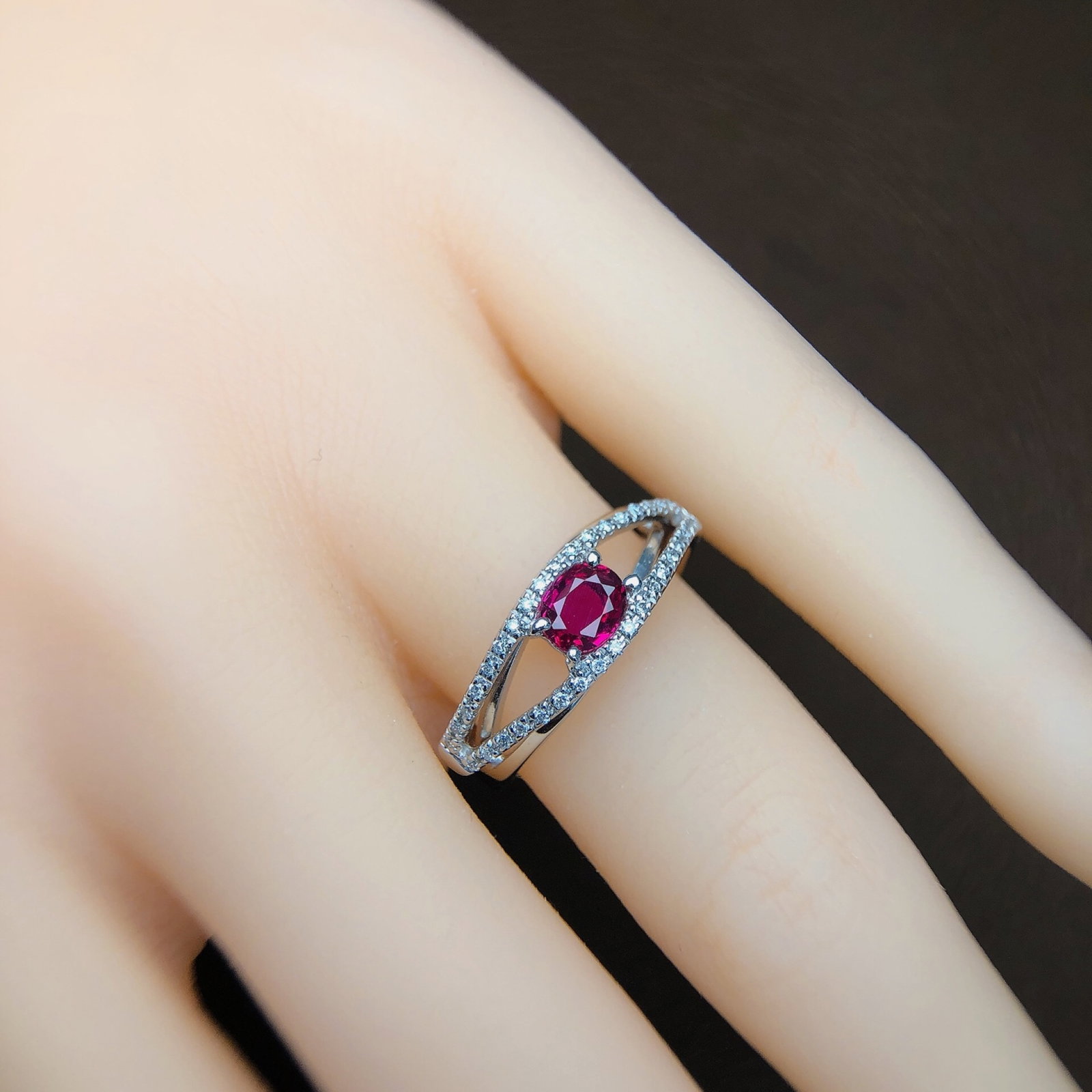 0.52Ctw Sterling Silver Inlaid Natural Ruby Ring - 8