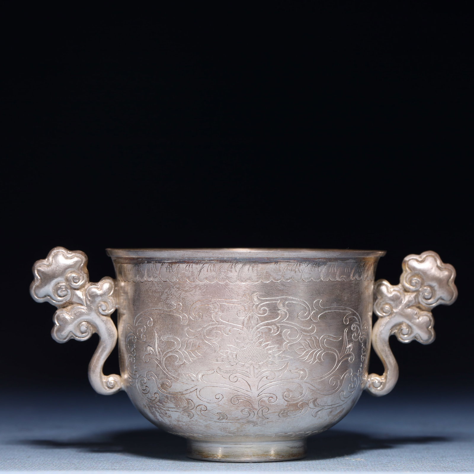 An Exquisite Silver Lotus Pattern Double-Ears Cup - 2