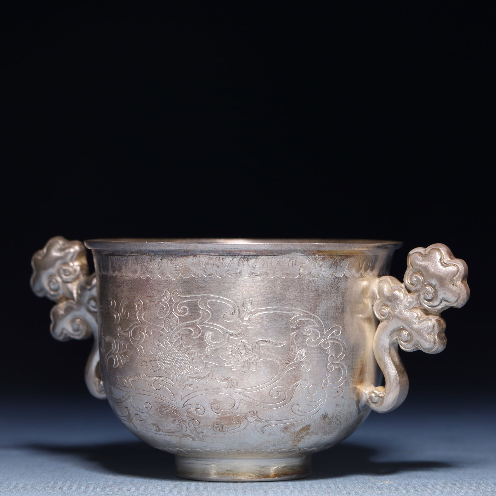 An Exquisite Silver Lotus Pattern Double-Ears Cup - 3